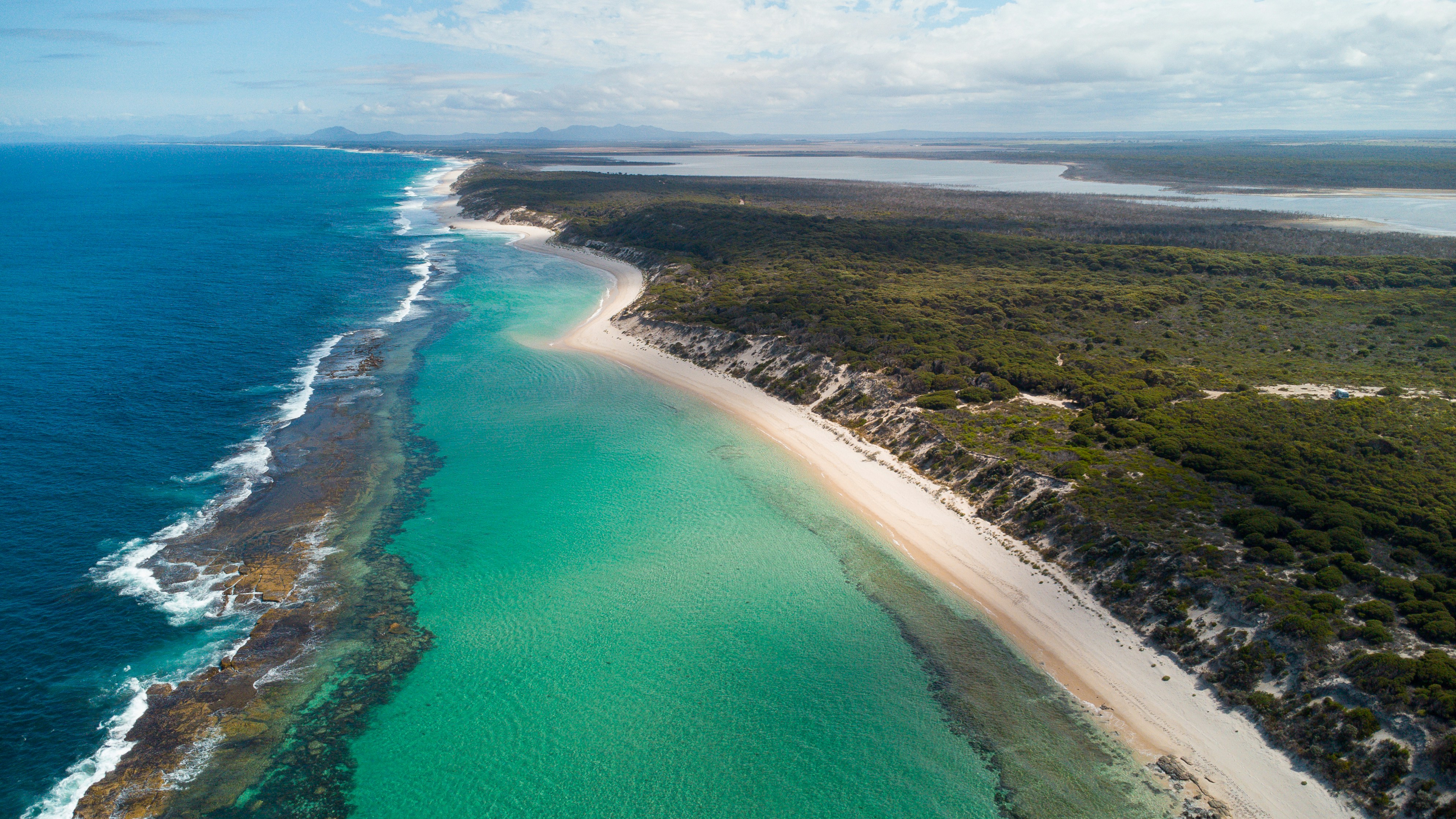 South Minerva Reef Lagoon Beach view 3