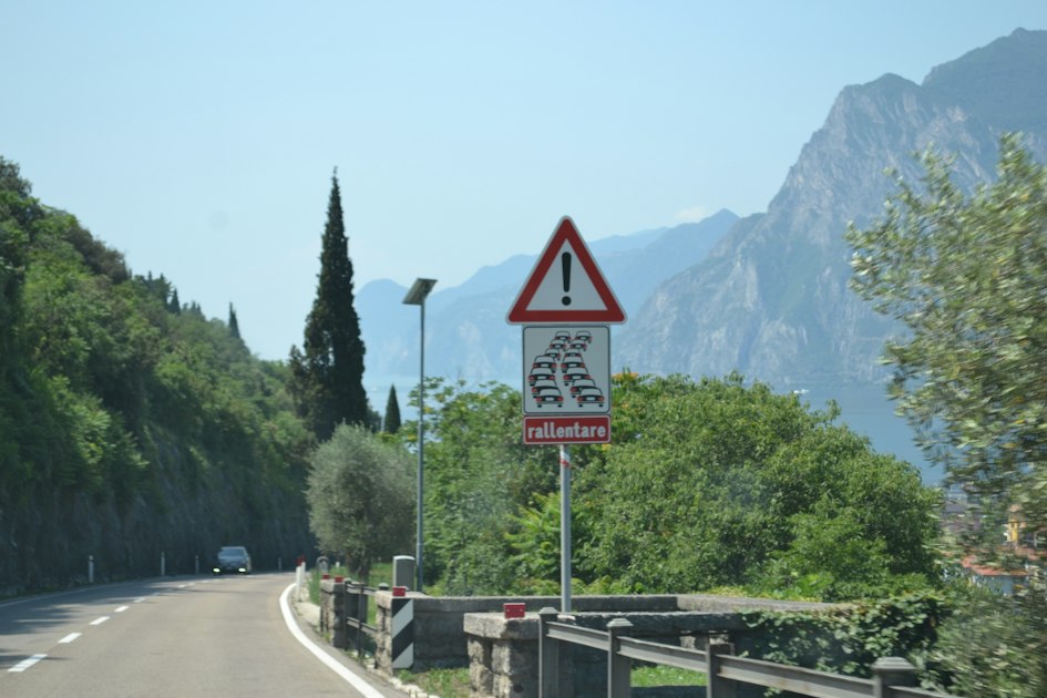 « Les patrons de l'IA veulent ralentir » : mythe ou réalité ? Sept affirmations sur l'essai de Dario Amodei, la réponse d'Altman et de Musk, septembre 2026