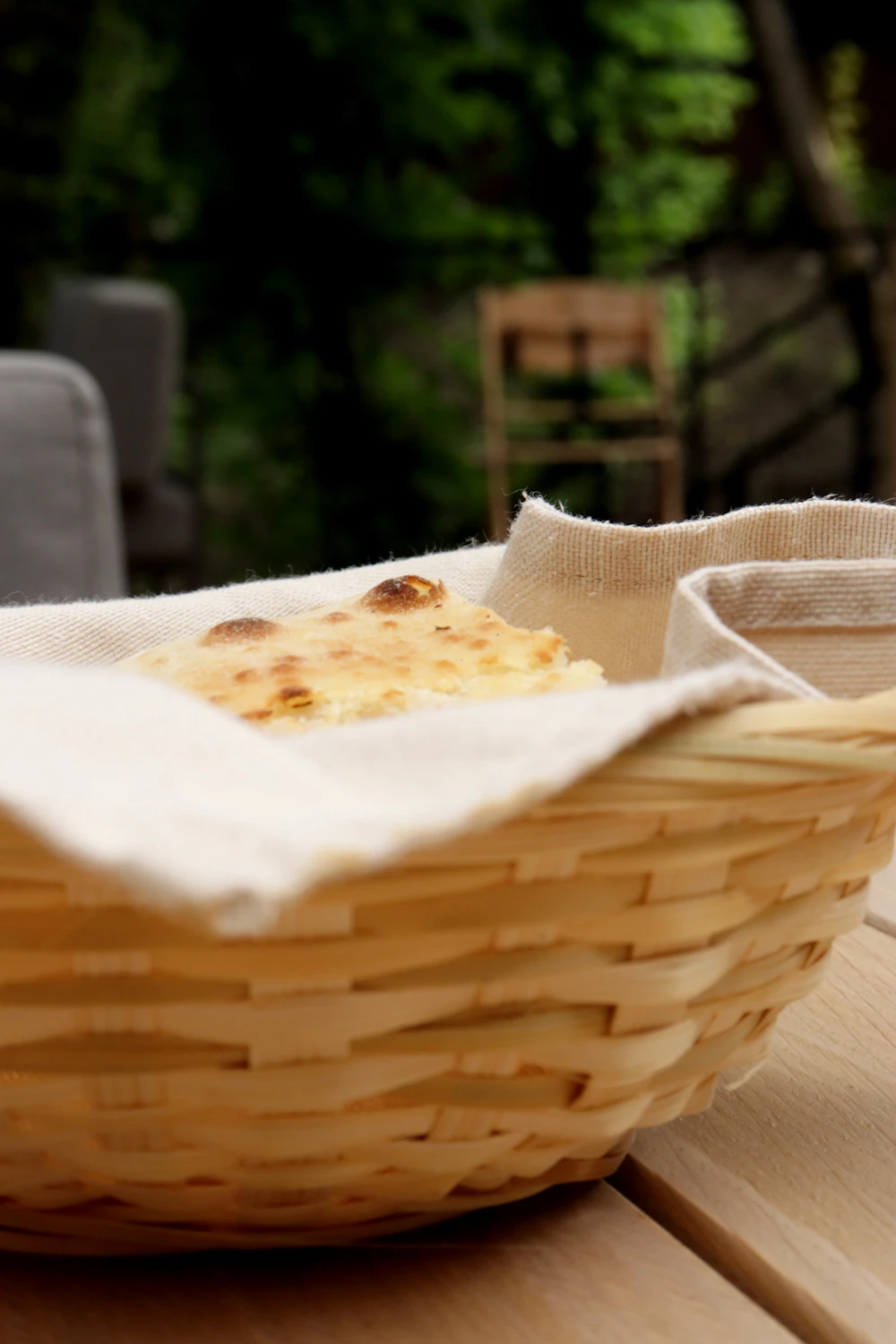 Rustic bread basket