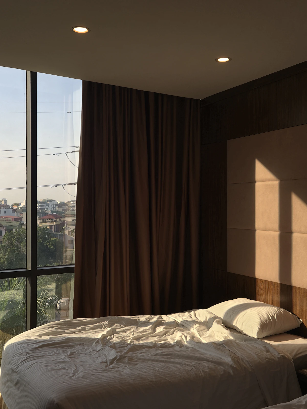 Hotelzimmer im Morgenlicht: Neues zu zweit