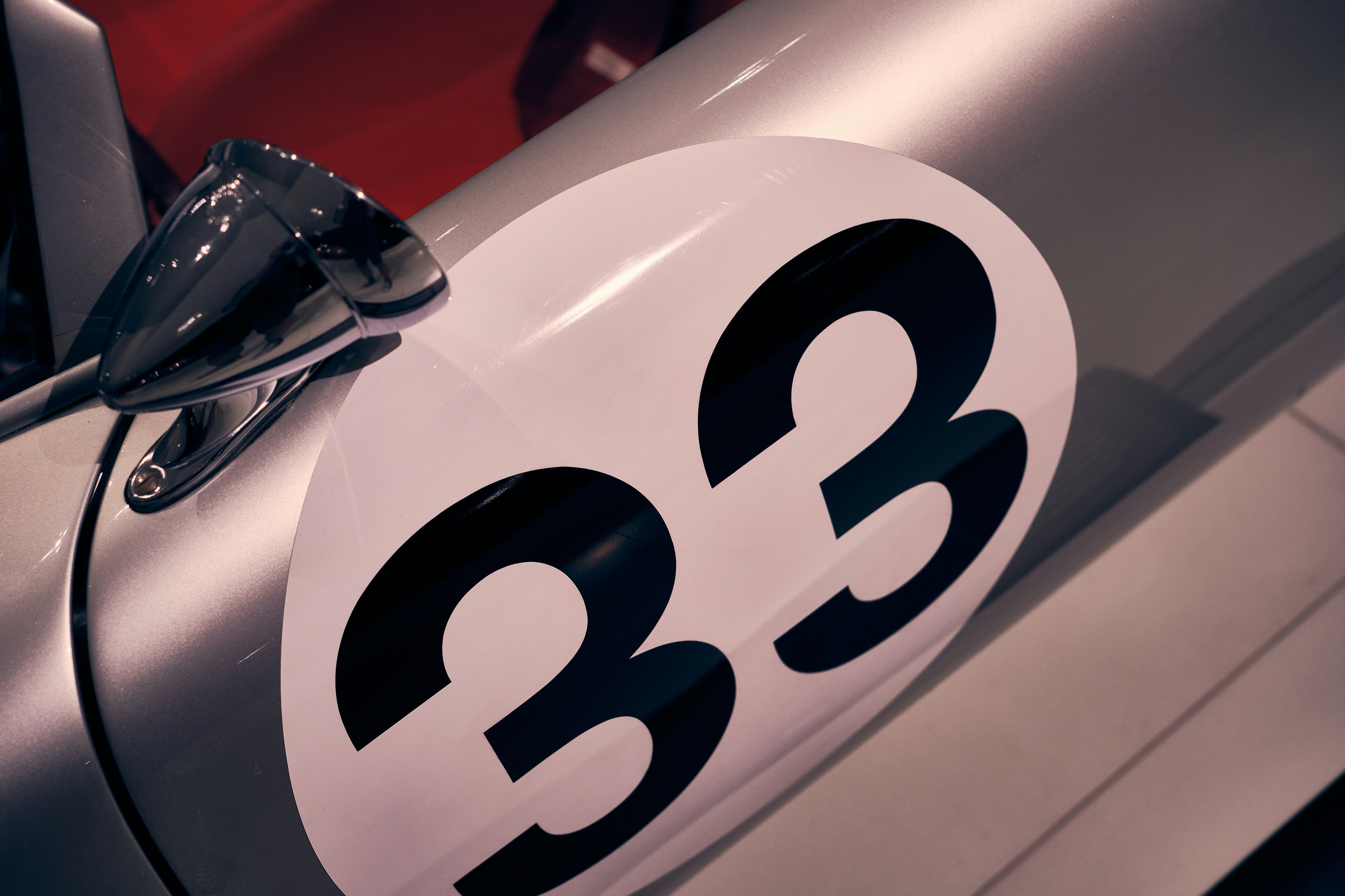 Cars Vintage Race Car With Number 33 And Chrome Mirror. 4K Wallpaper #2366