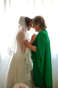 Azazie Mother of the Bride