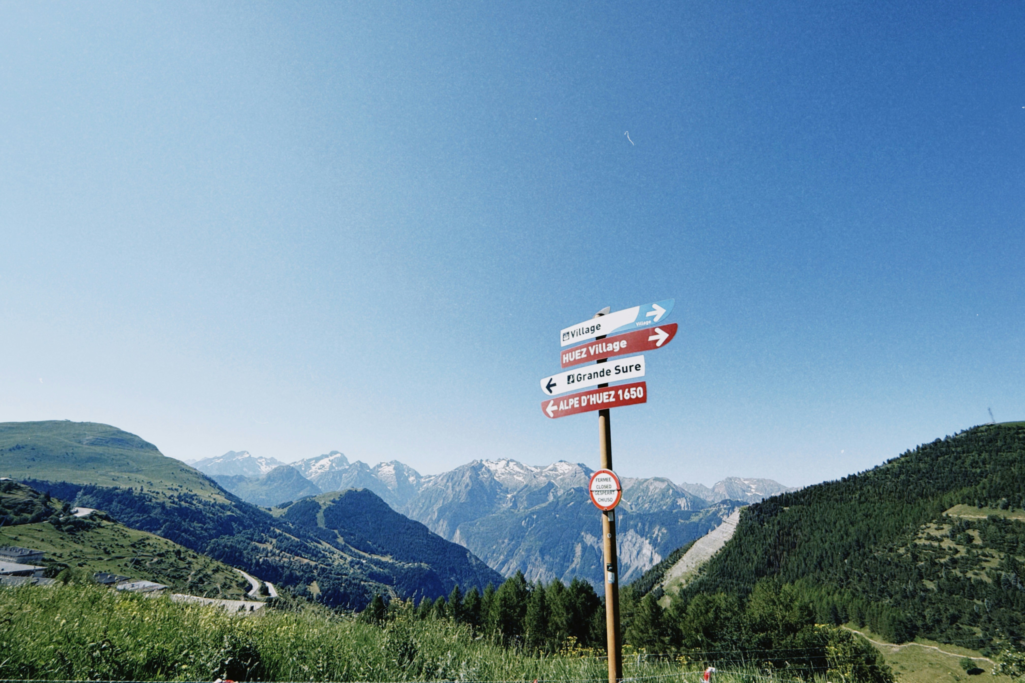 Alpe d’Huez eBike Climb Route: 21 Hairpins to the Summit — DOMI eBike Guide