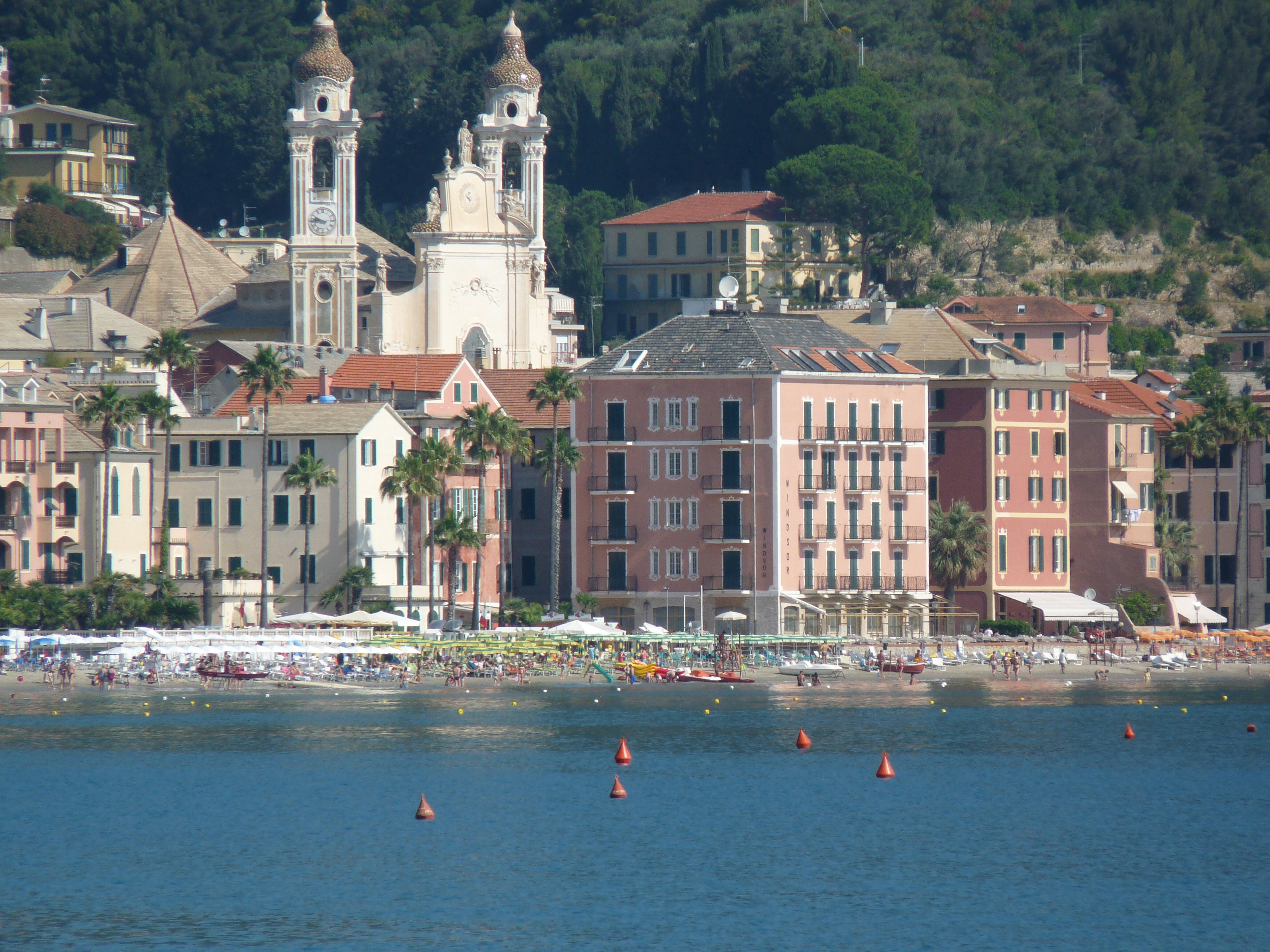 Best Neighborhoods in Bemowo for Working Abroad