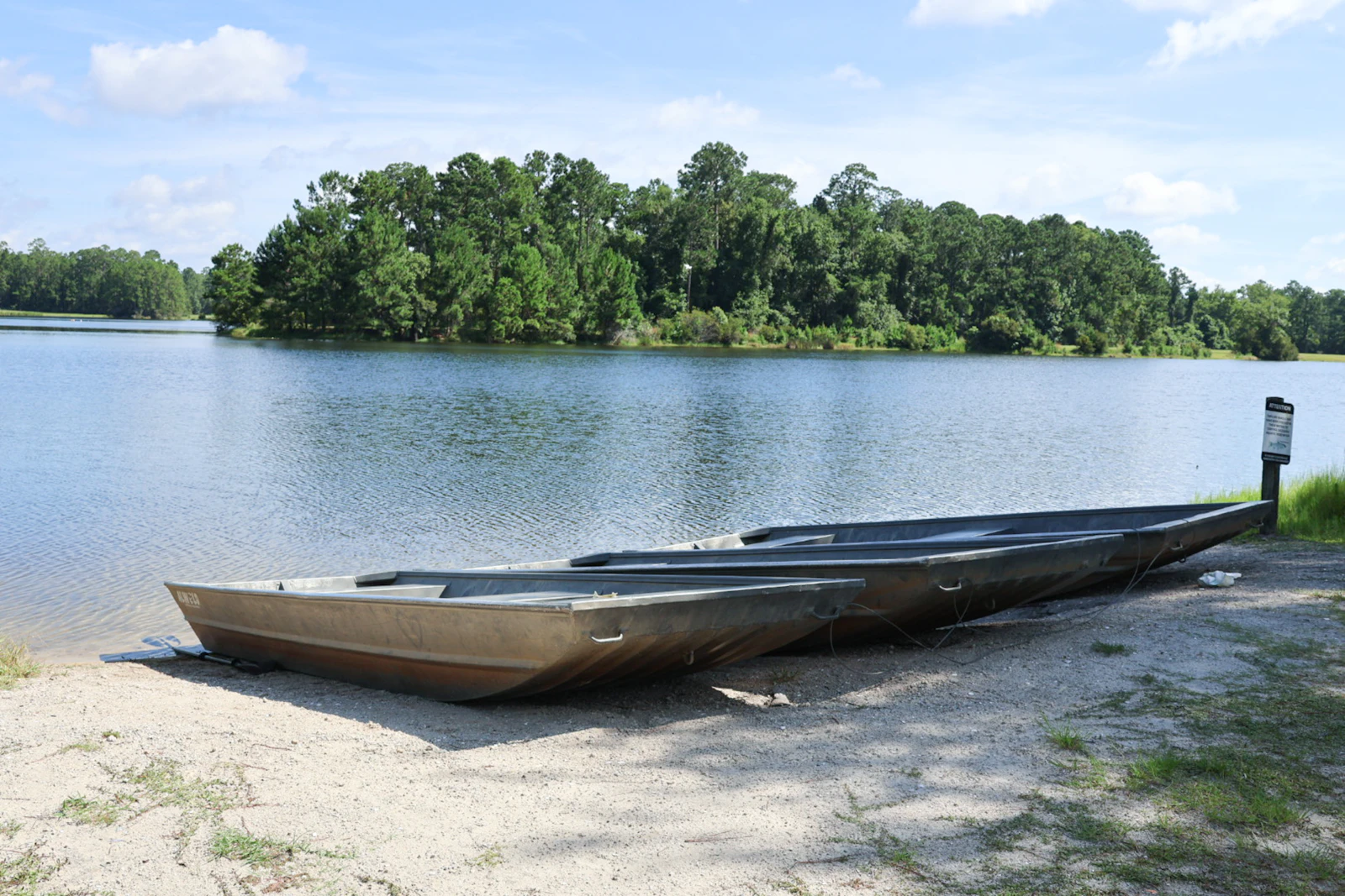 Aluminum vs Fiberglass Boats: Weight, Price and Upkeep Compared
