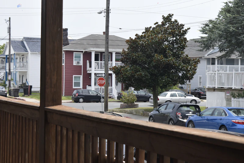Noise-Reducing Windows for Busy SGV Streets