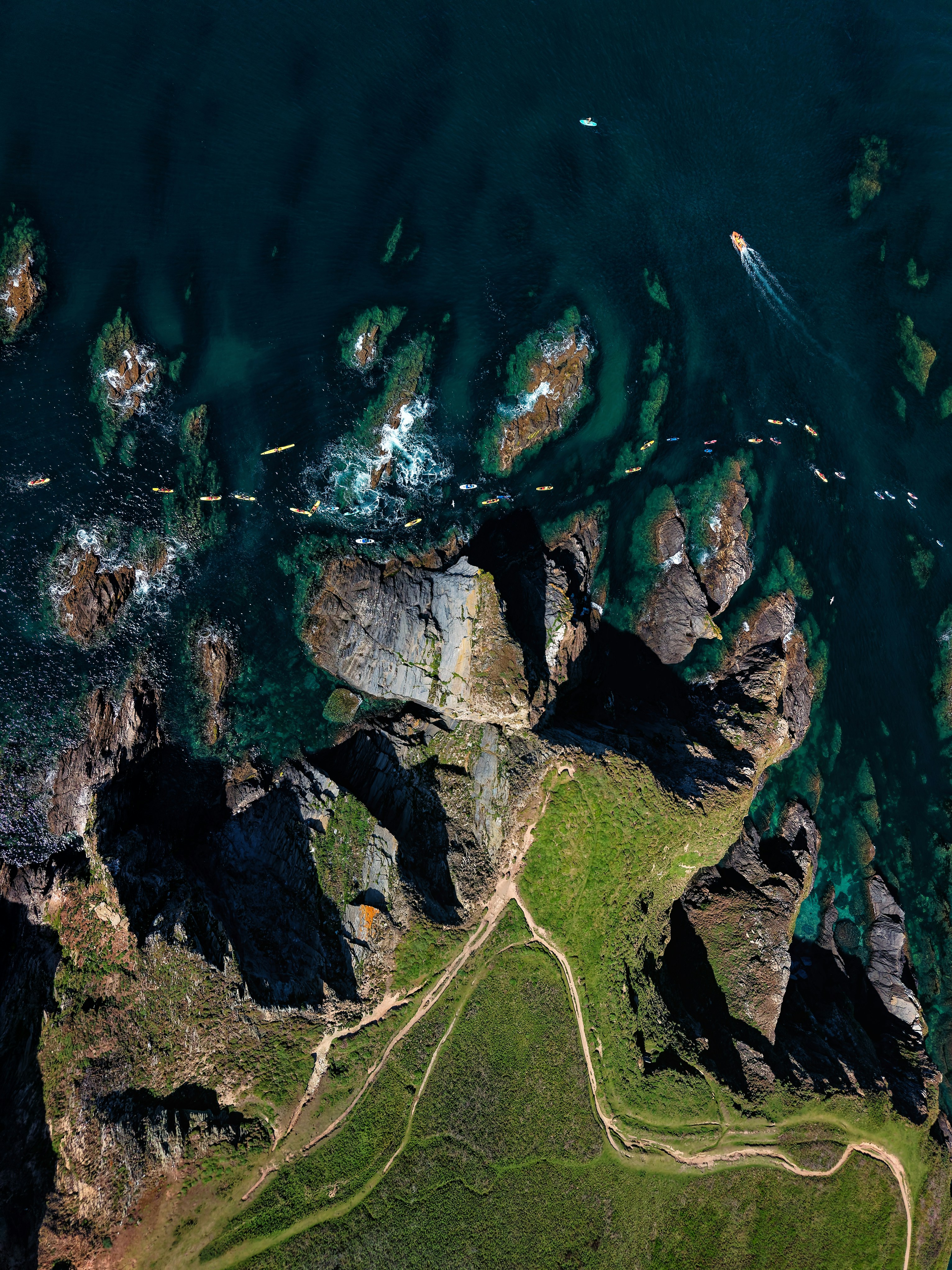 Paddleboards and paths along burgh island, devon