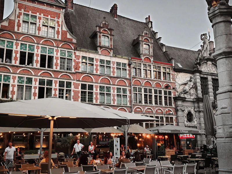 Best Late Night Coffee Places in Ghent Still Open After Dark