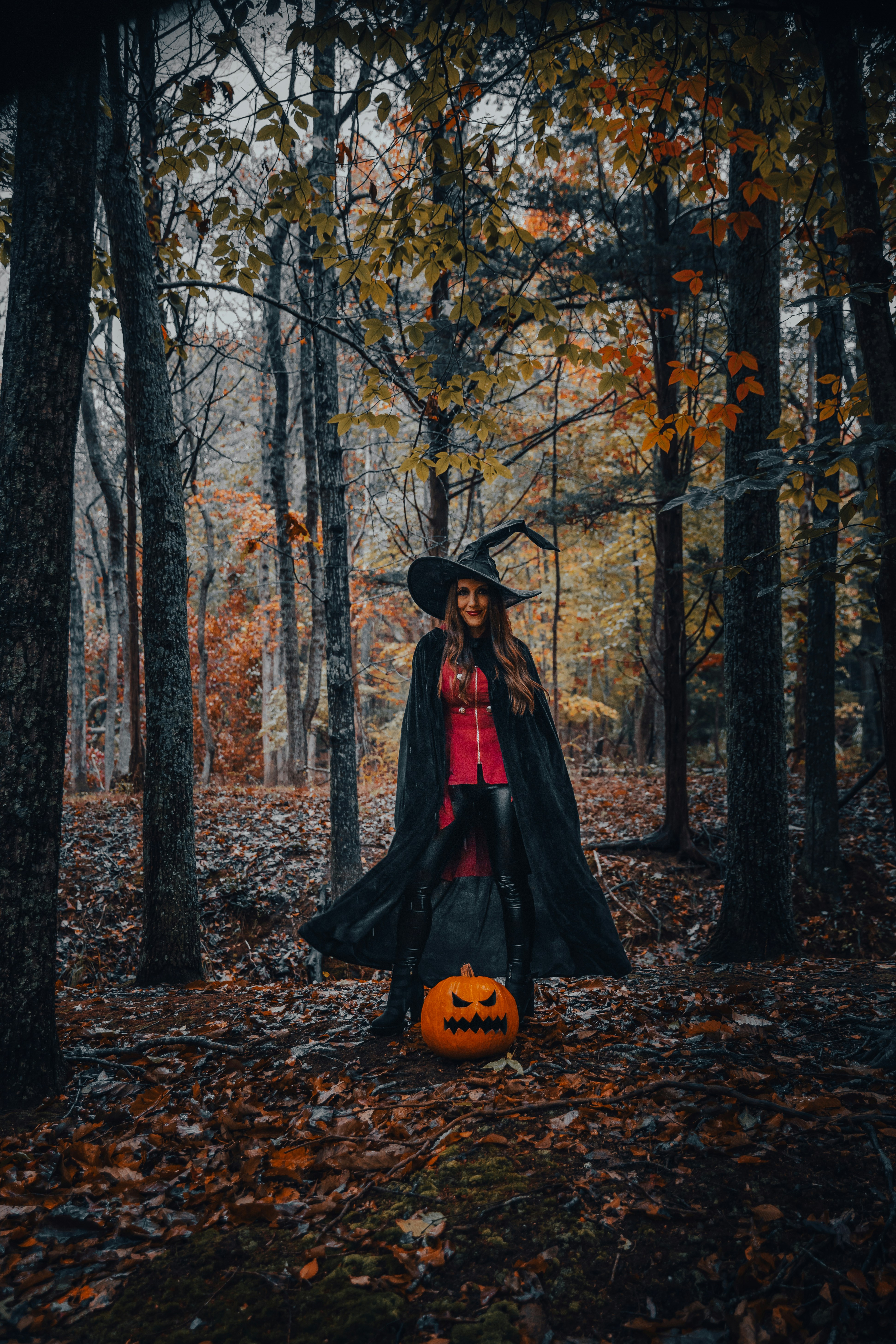 17 Wicked Halloween Costume Ideas — Elphaba and Glinda Duo Looks