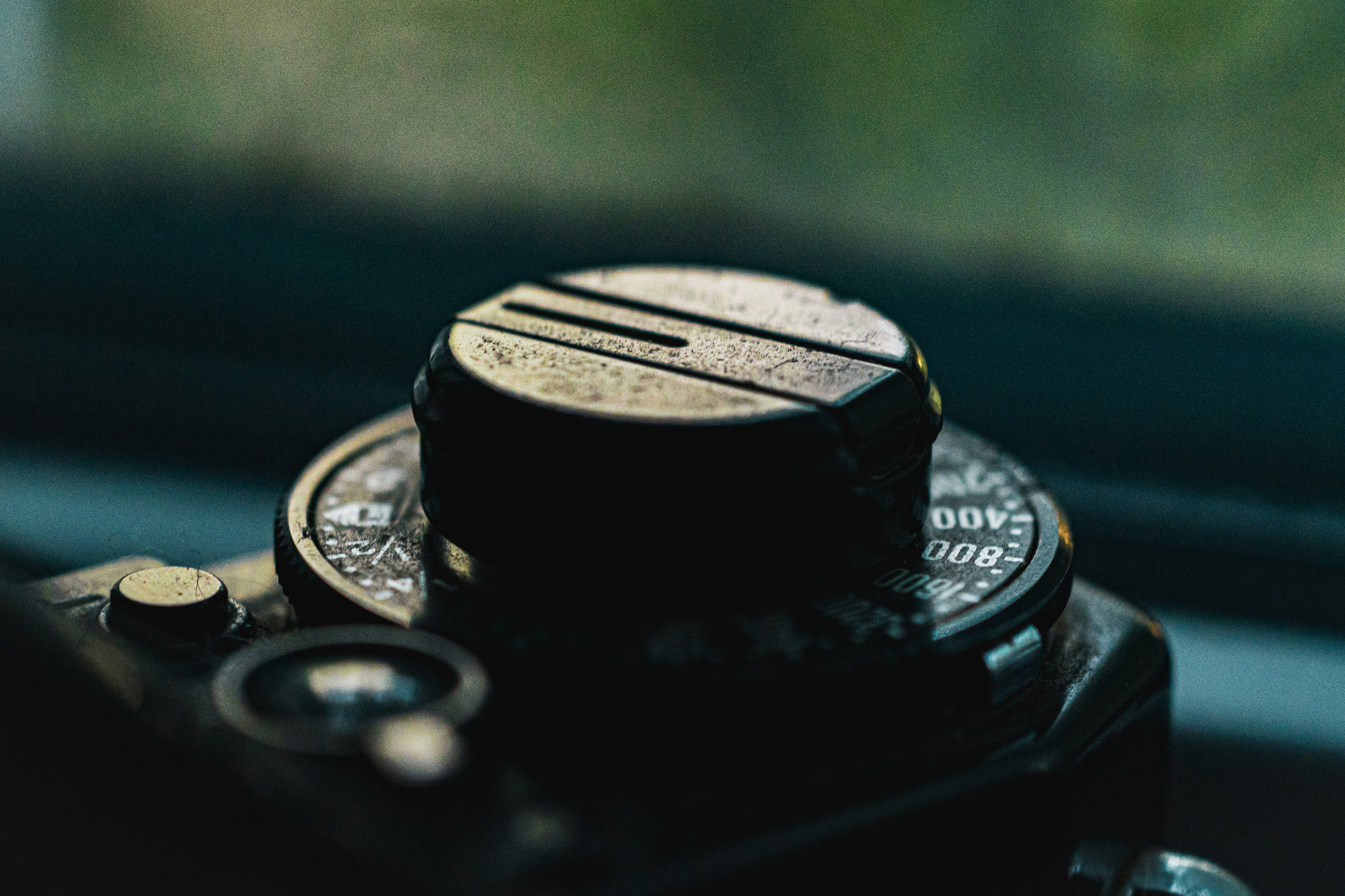 Technology Dark Vintage Camera Dial With Numbers. 4K Wallpaper #3151