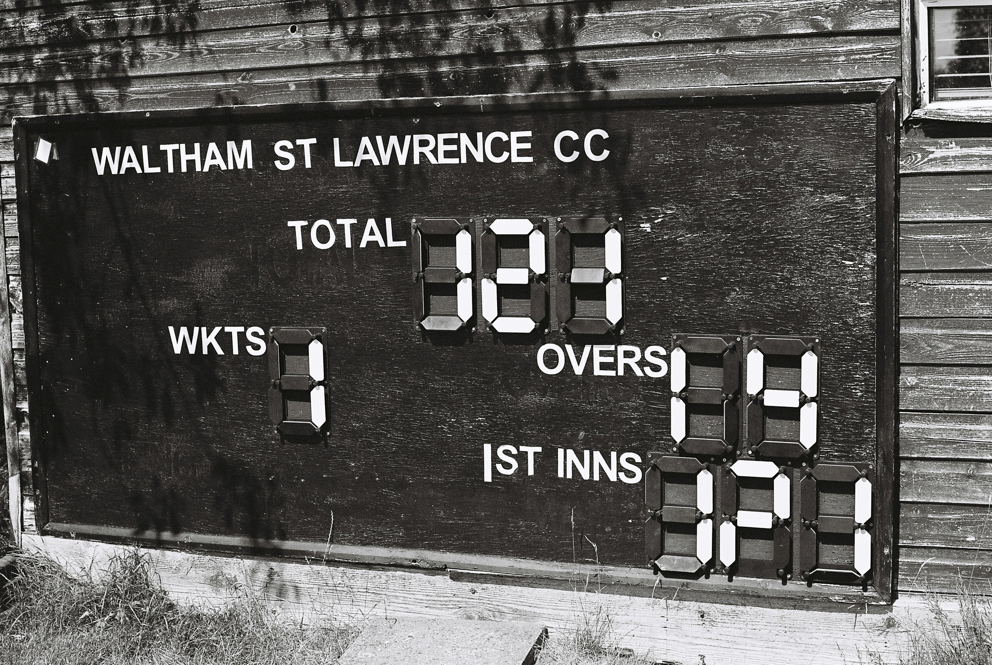 Placar de críquete do Waltham St Lawrence CC mostrando placares