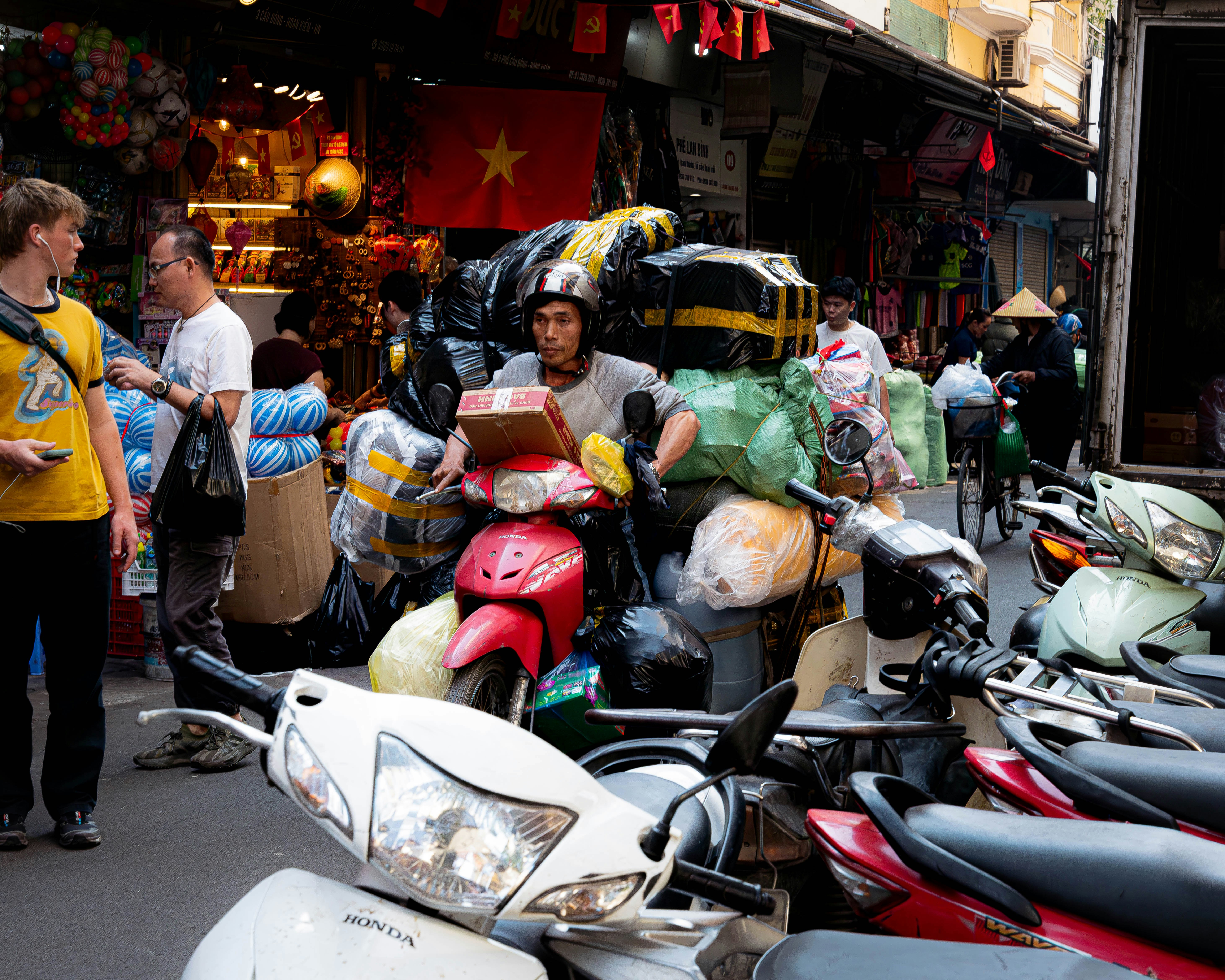 Getting Around Al Aaroui: Transport Guide (2026)