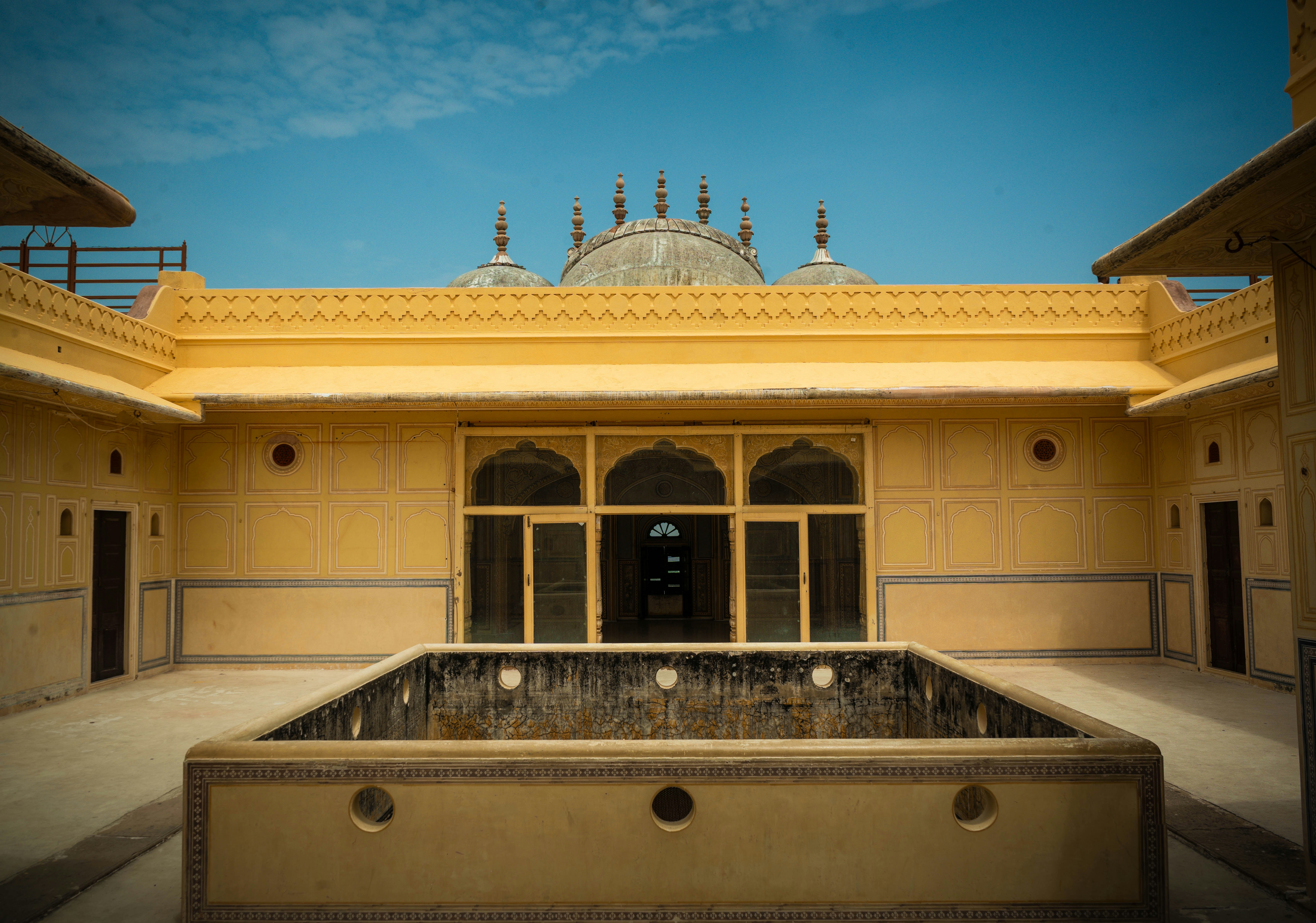 Maroc : chaleur extrême, eau potable et héritage royal, les défis du 1er août