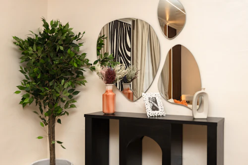 Wall mirrors in Muscat