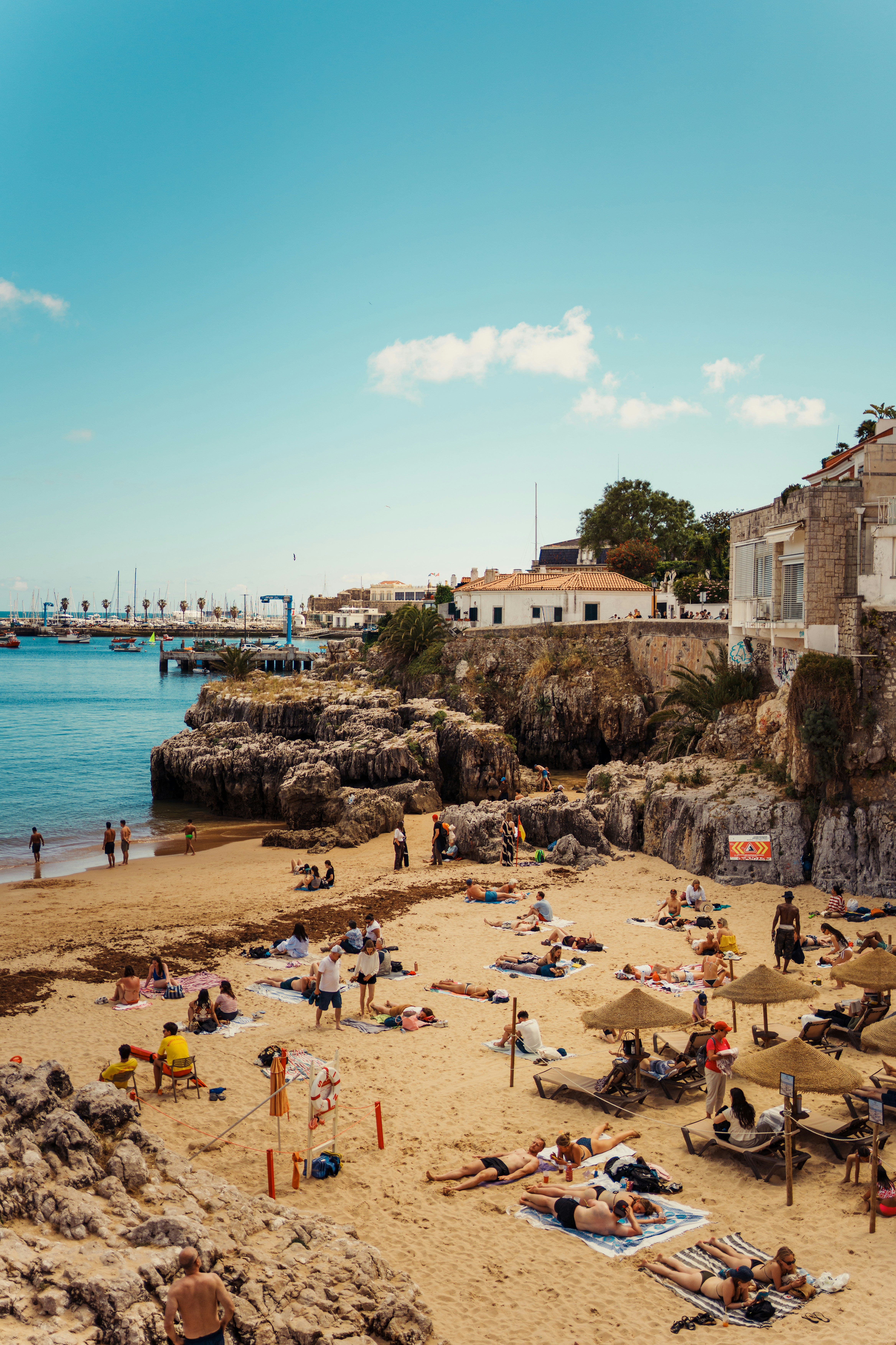 eSIM in Portugal: Third-Party Providers vs. Direct Operator Options