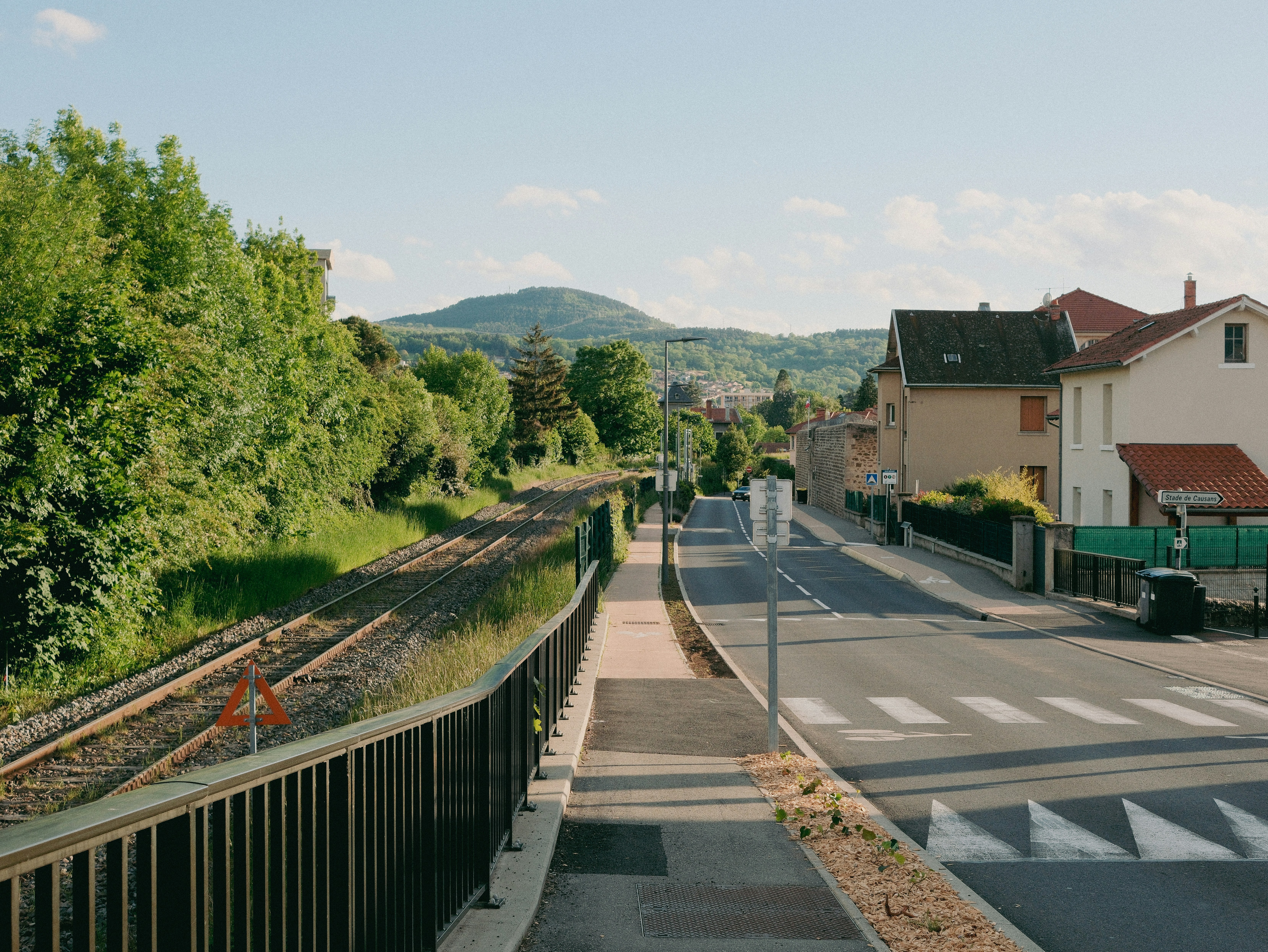 À Cergy-Pontoise, le projet de parcs d'attractions divise les riverains
