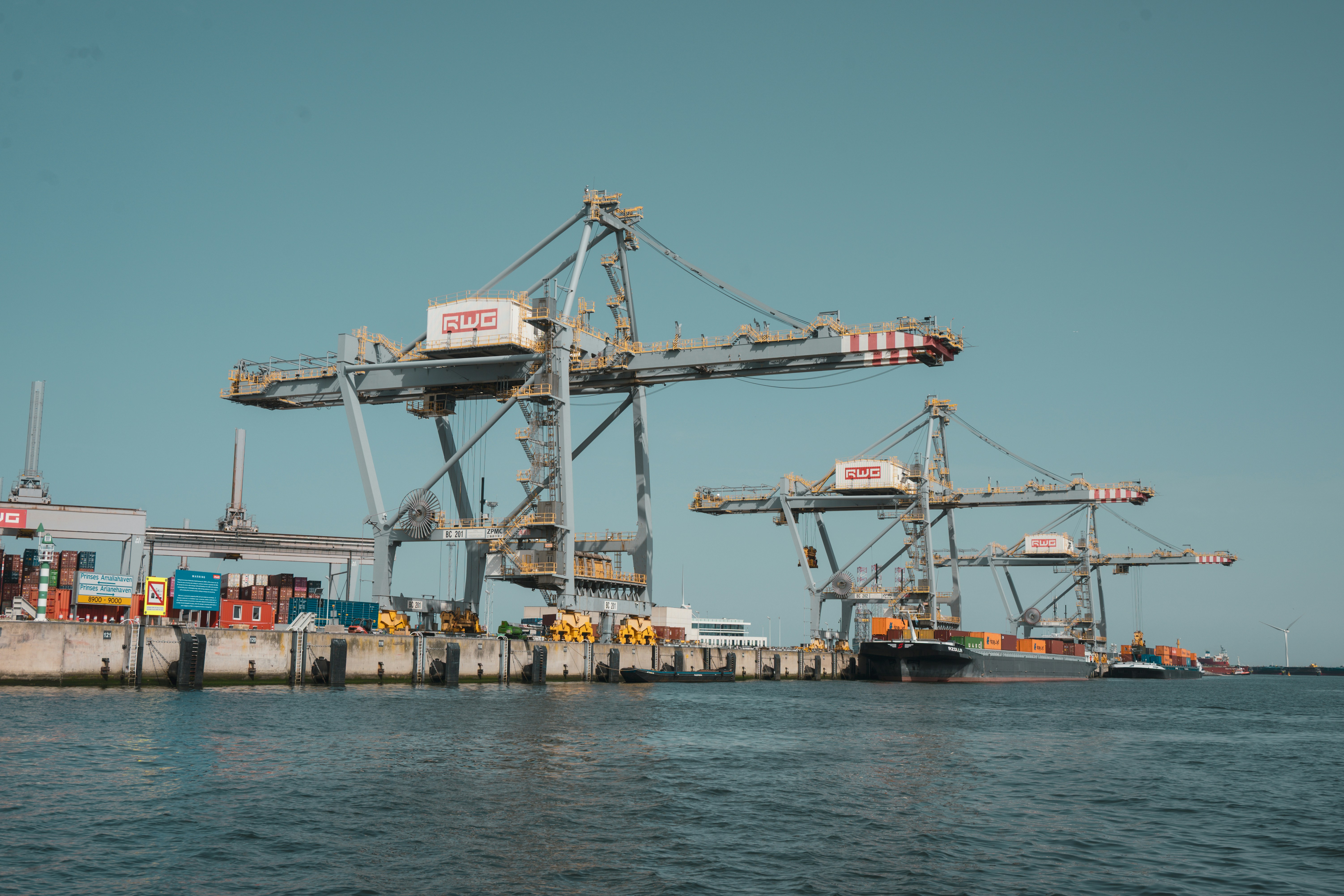 Logistics Industry Diversification: Enhanced Security, Media Platformization, and Strategic Civil-Military Cooperation
