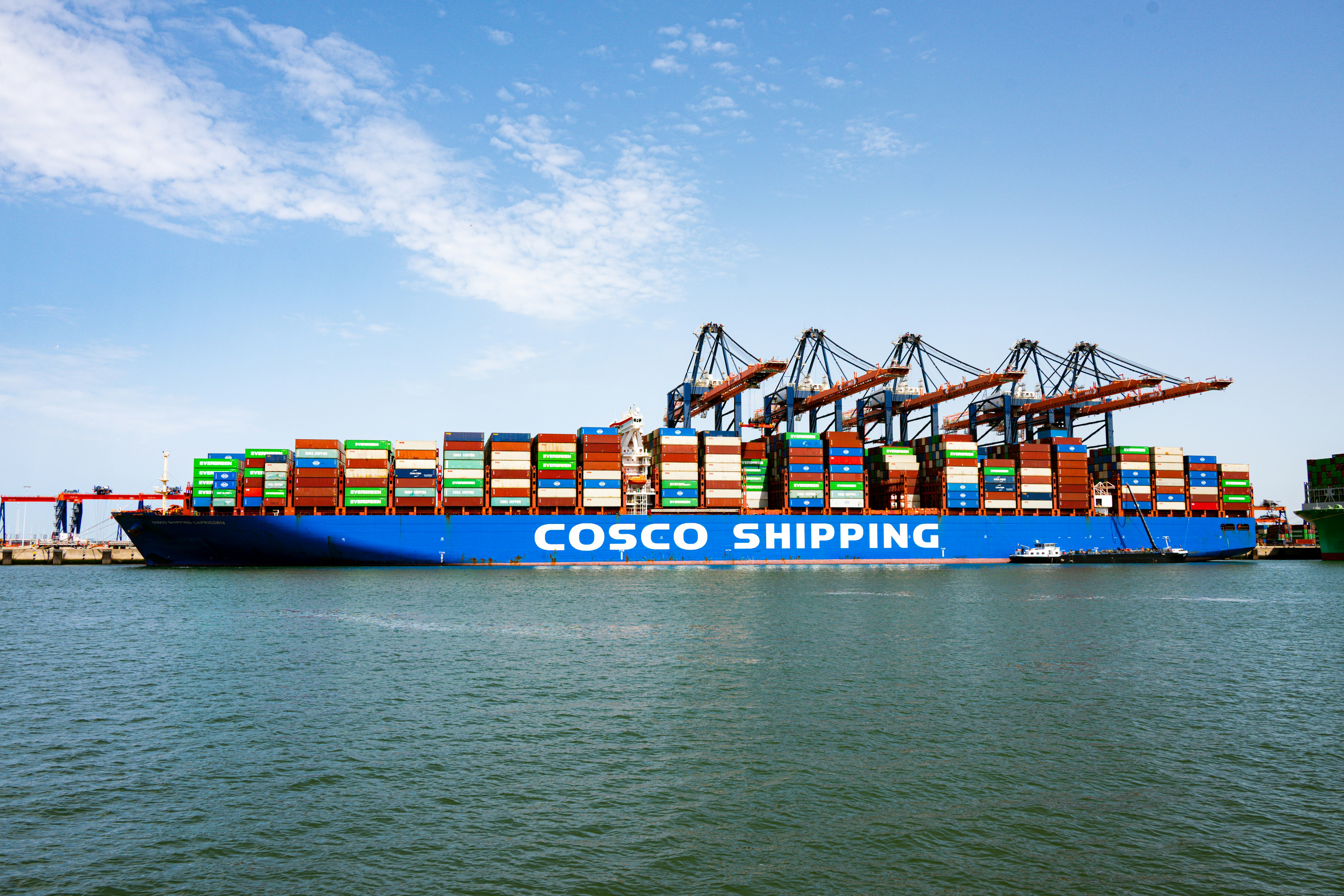 container ship, global trade, economic data