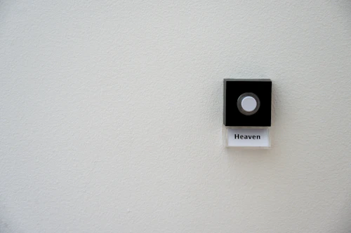 Video doorbell in Muscat