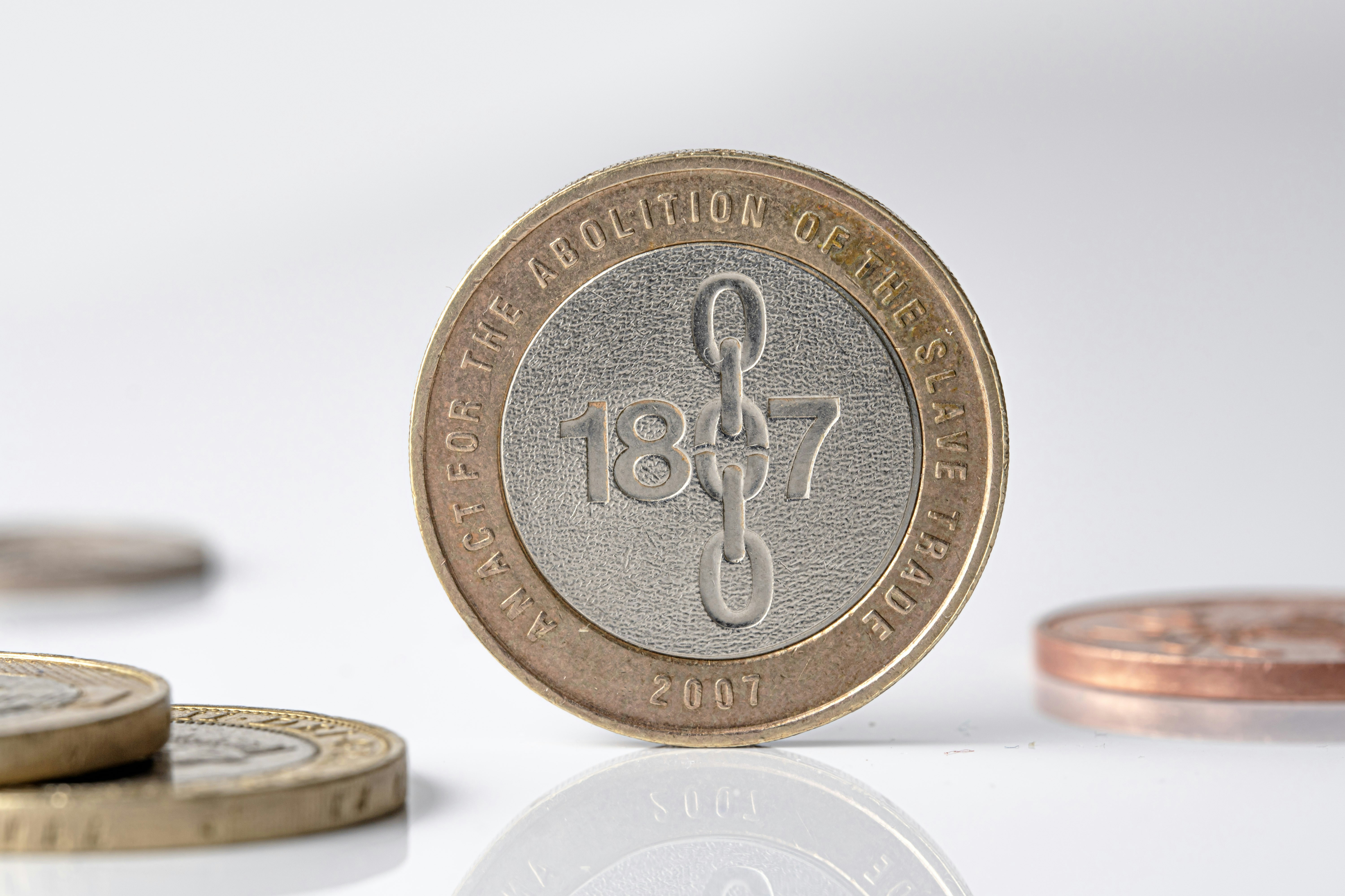 1.5 Million UK Youths With Unclaimed Accounts — What It Means for Household Savings