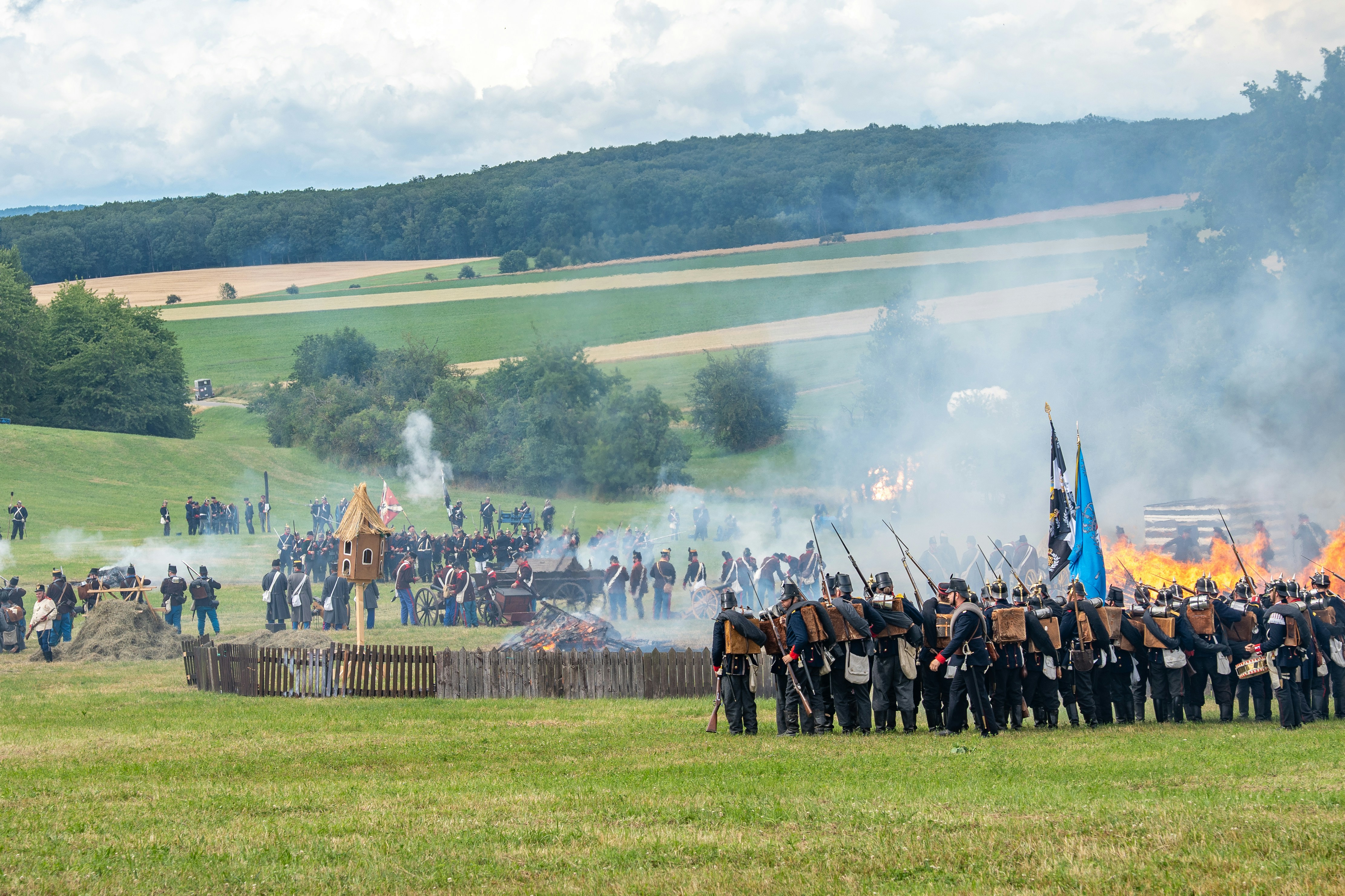 military historical battlefield landscape, wallpaper, Taktik Perang Terkenal: Strategi Militer yang Mengubah Sejarah 4