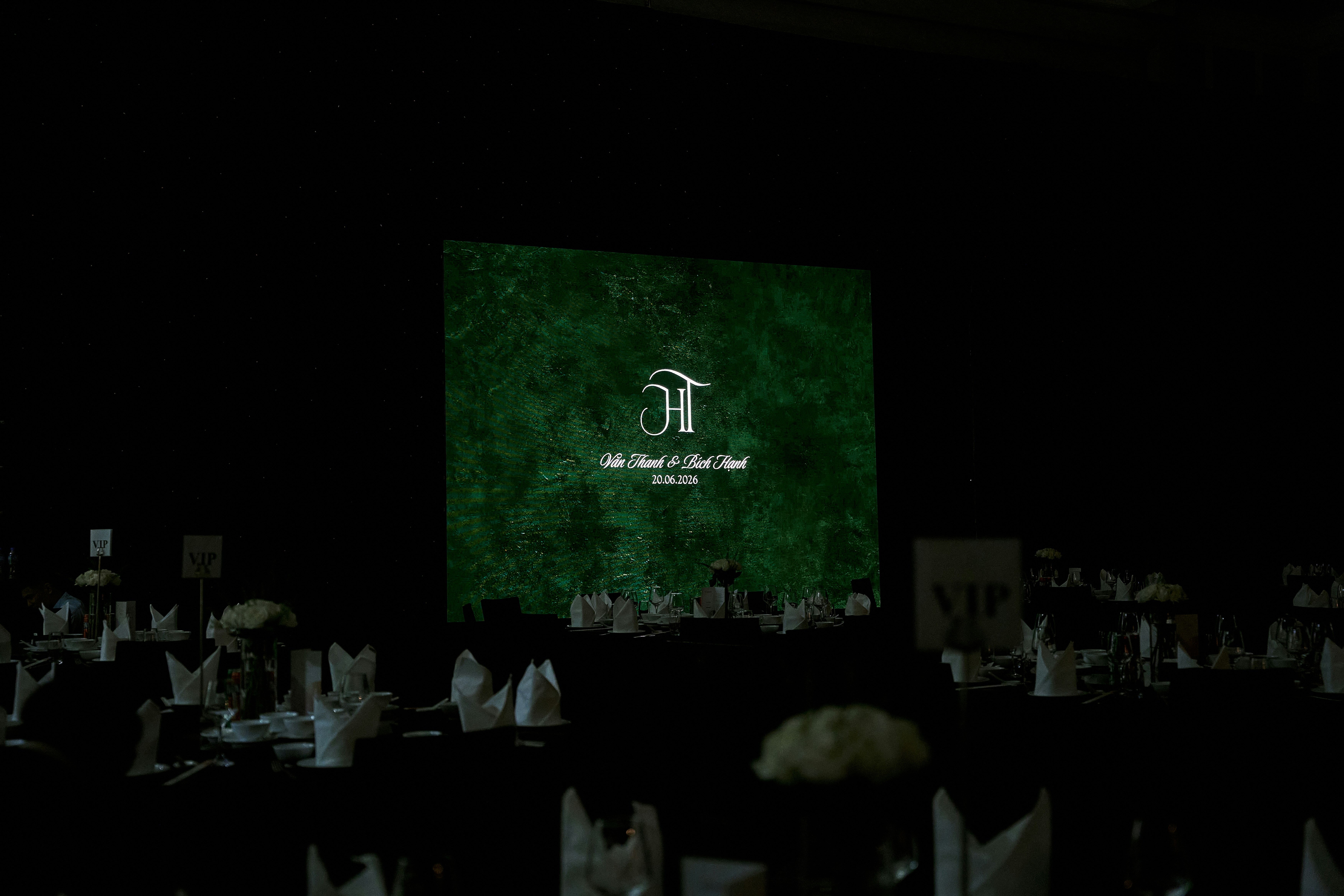 luxury wedding reception decor, wallpaper, Average Cost of a Wedding in QLD: A Complete Budget Guide 2