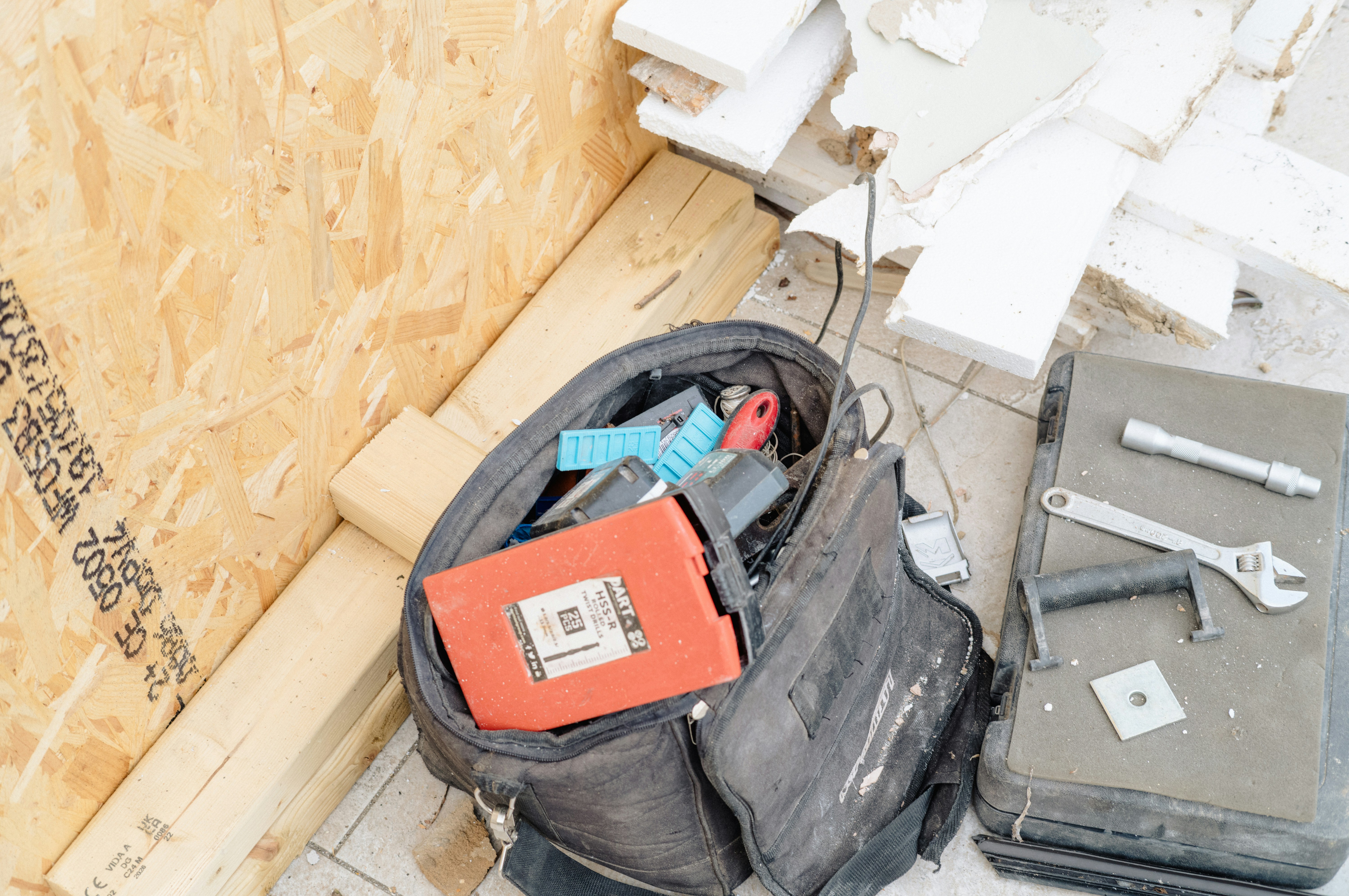 The Tax Form Thousands of Tradies Don't Know They Have to Lodge