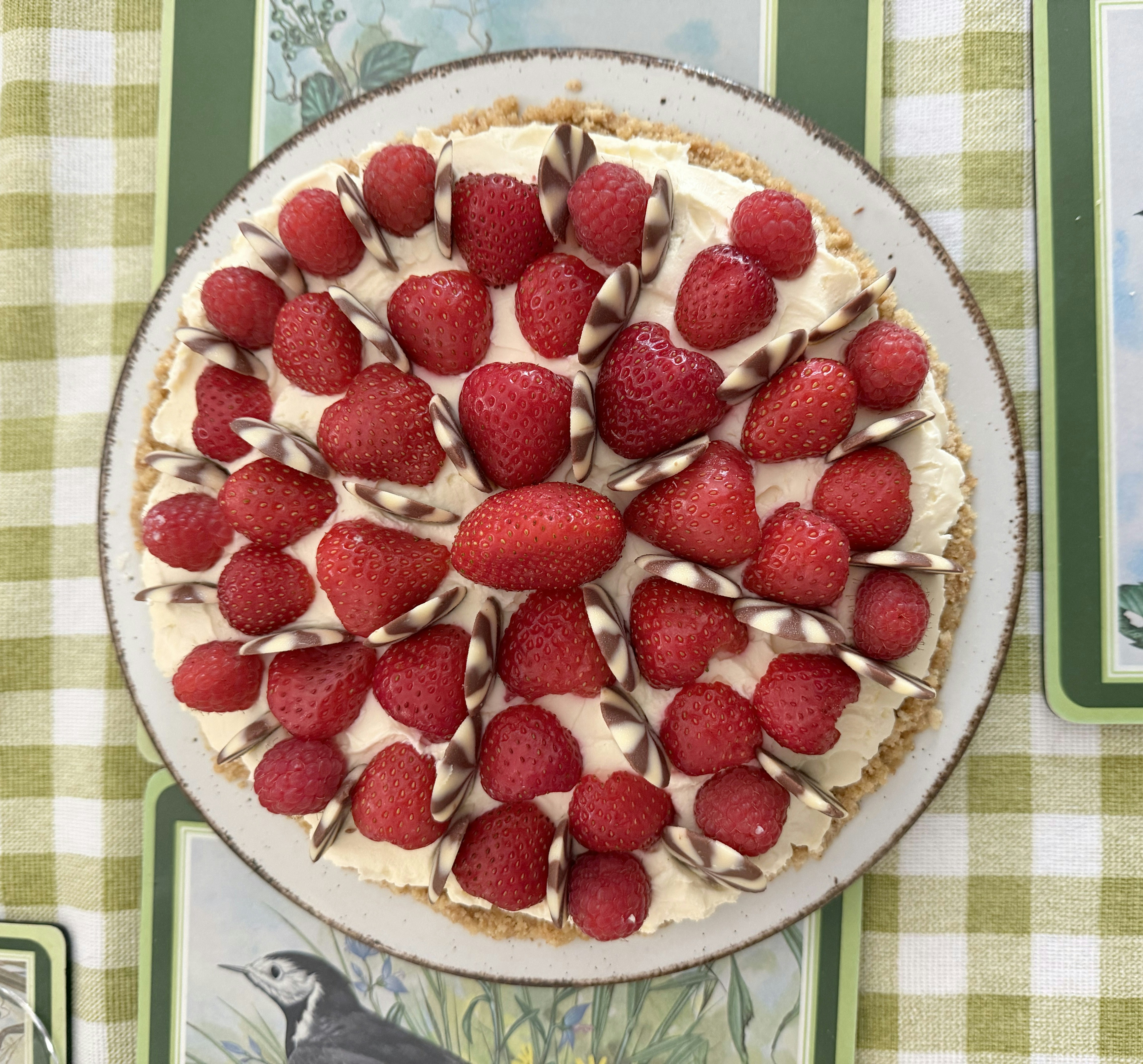 Strawberry and raspberry tart
