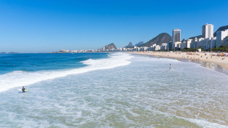 La playa de Copacabana y la ciudad