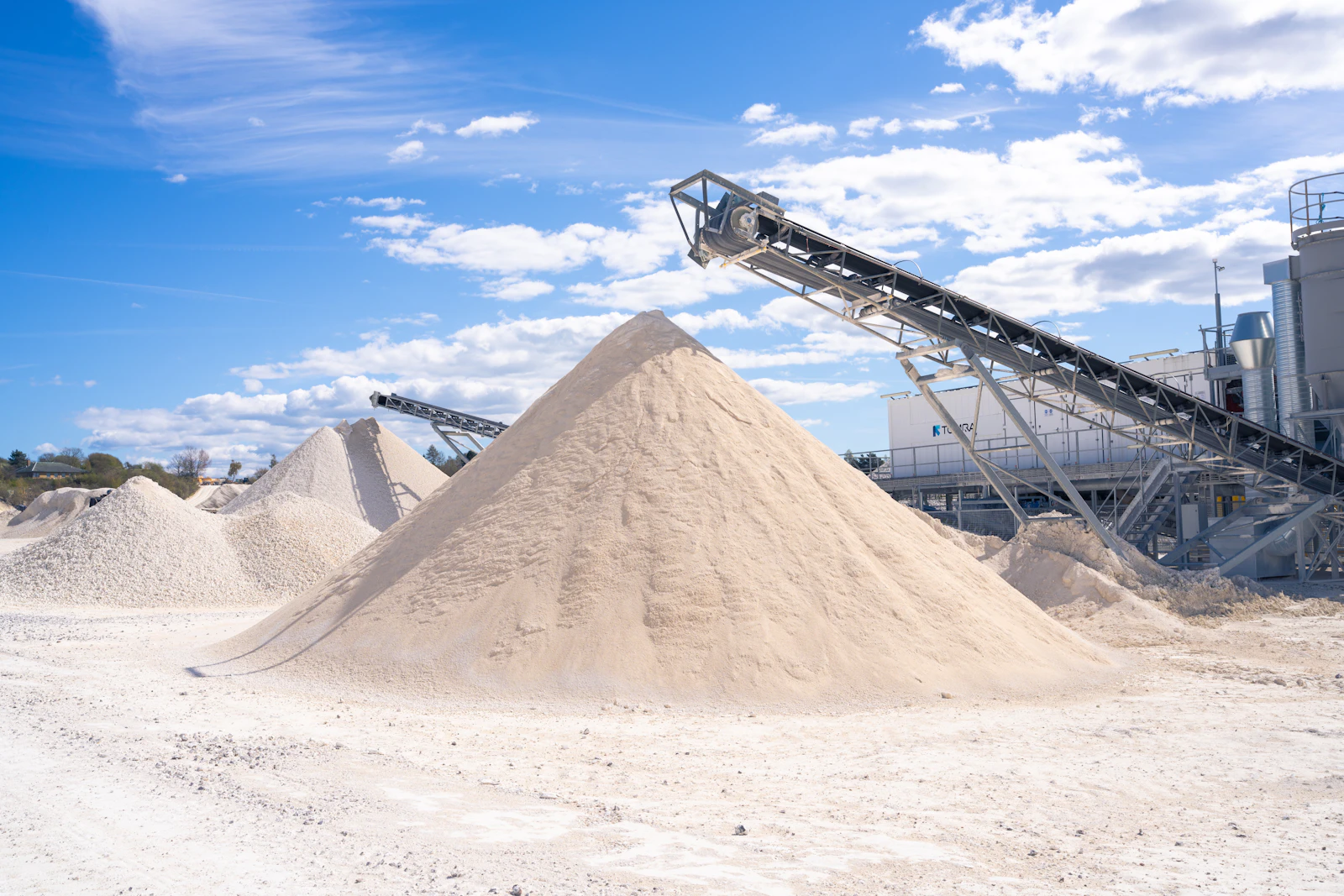 Sand pile