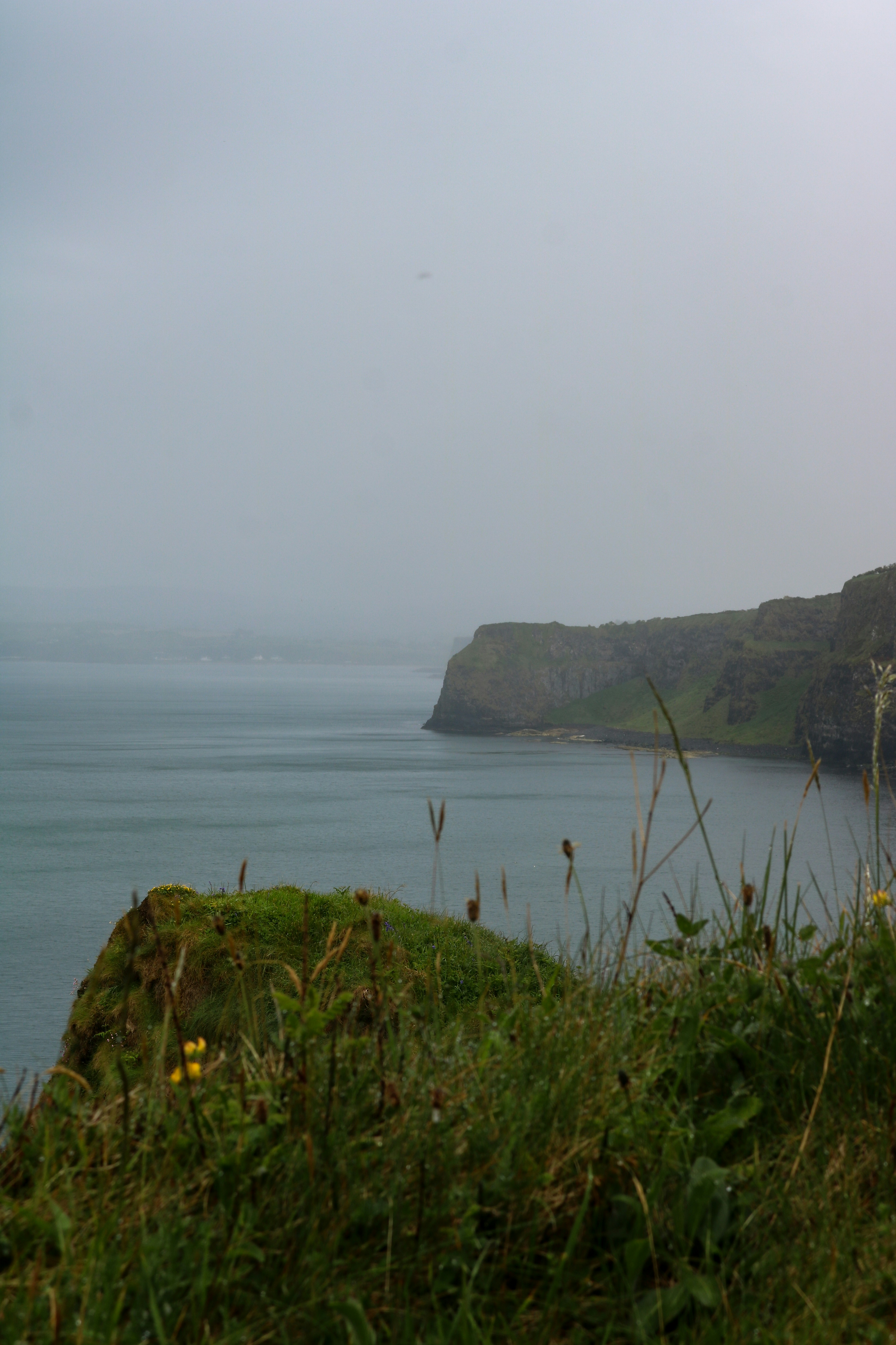 misty coastal landscape, wallpaper, Best Outfits for Foggy Coastal Mornings: Style and Comfort Guide 5