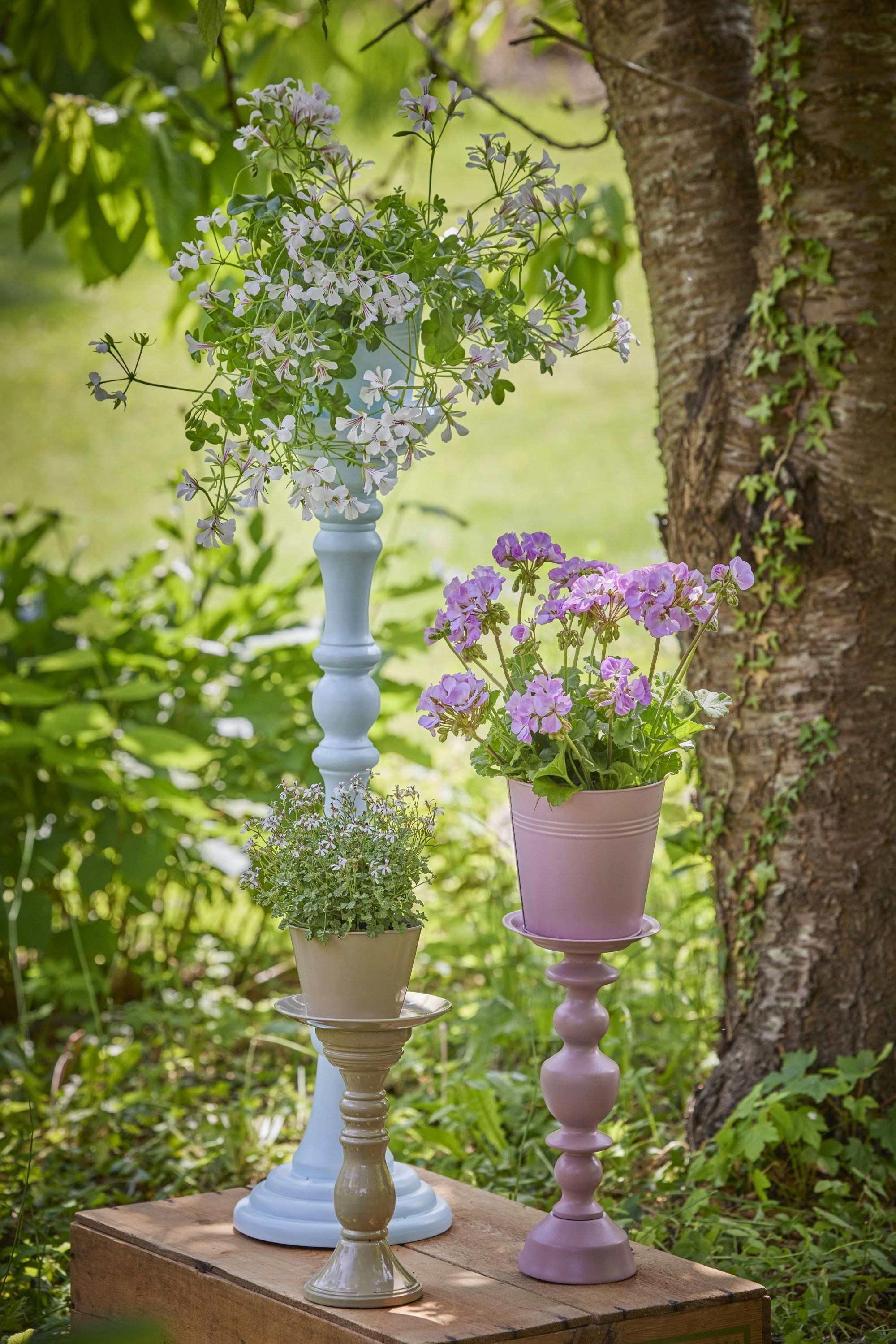 shabby chic patio garden, wallpaper, Ultimate Guide to Shabby Chic Outdoor Patio Decor & Ideas 3