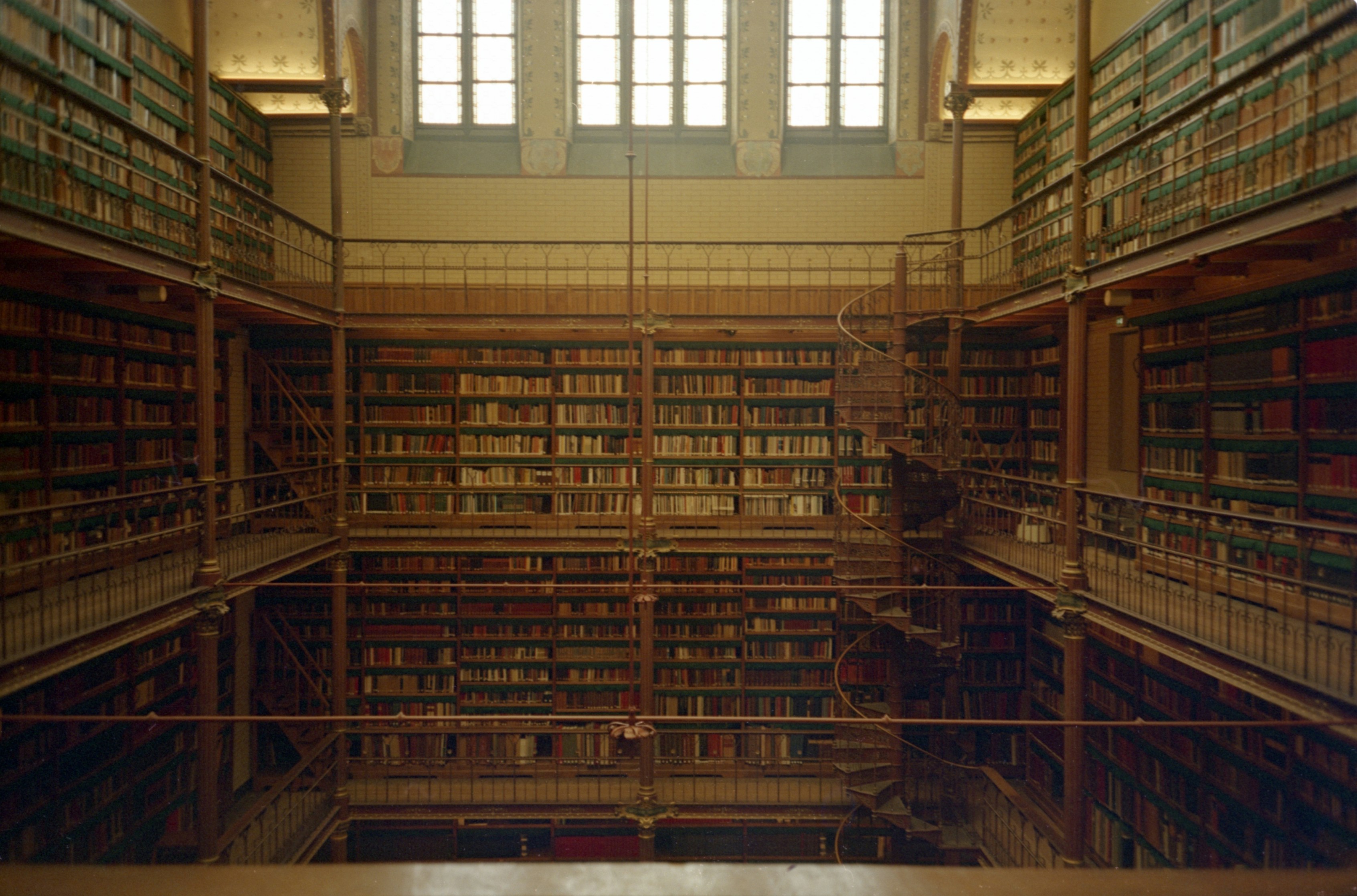 The Building That Knew Everything: What We Lost When We Stopped Going to the Library