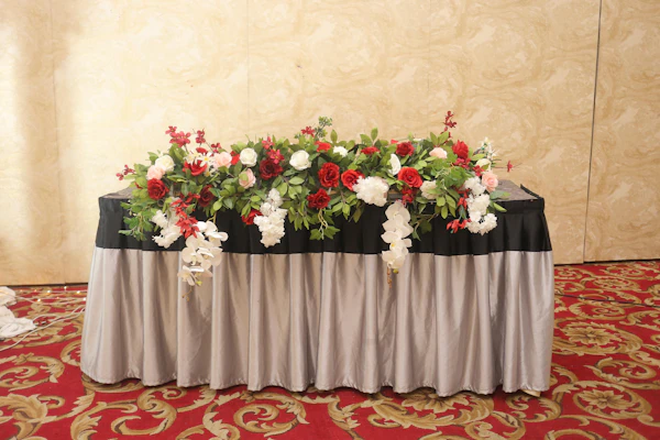 Table skirting