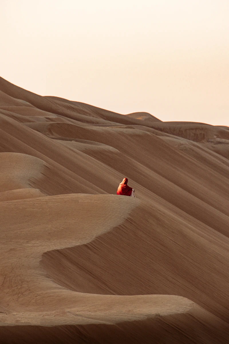Desert team challenge in the Wahiba Sands