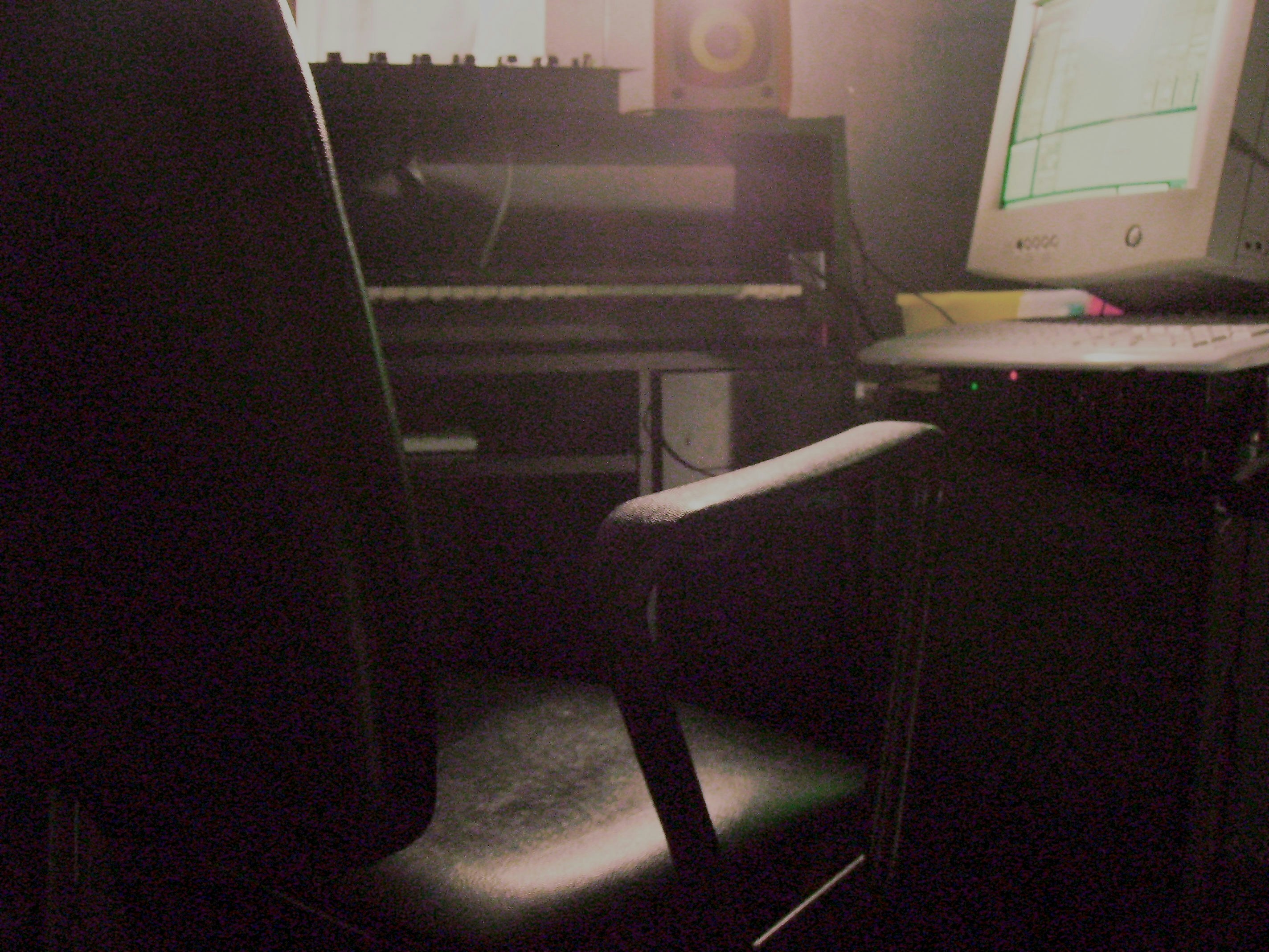 Instrumentos musicales en estudio de producción