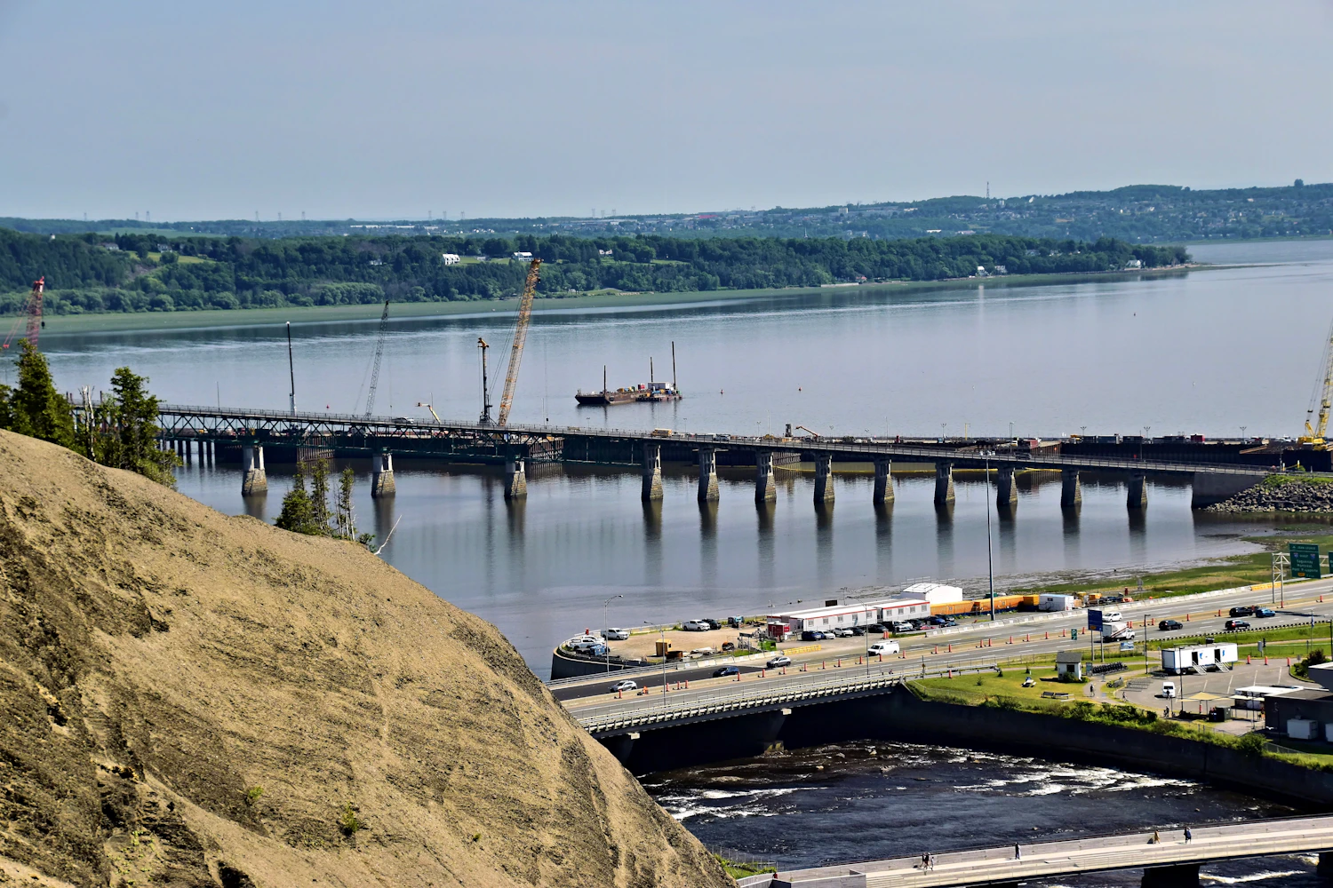 Bridge construction and civil engineering works