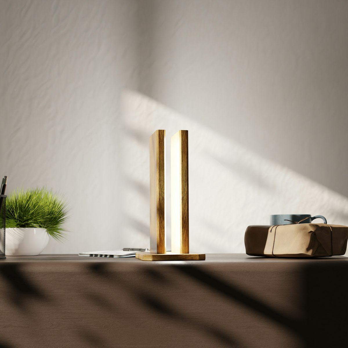 Column Oak Desk Lamp