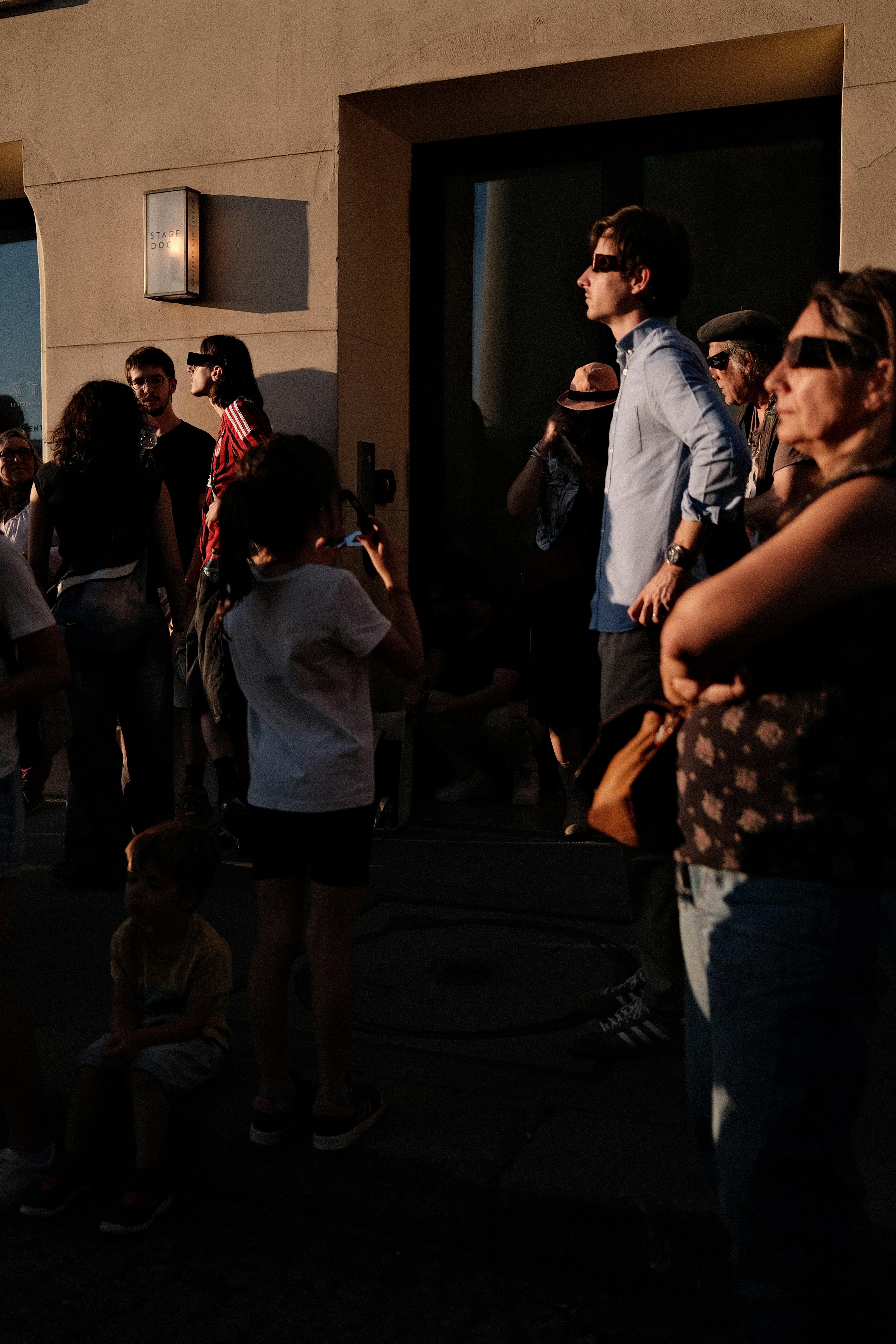 People wearing solar eclipse glasses - Free Photo on Unsplash