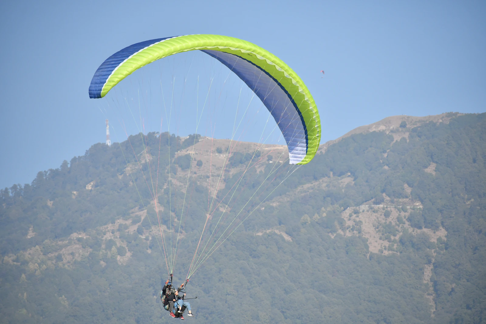 Tandem Paragliding High-Fly Adventure: Solang Valley & Bir Billing preview 4