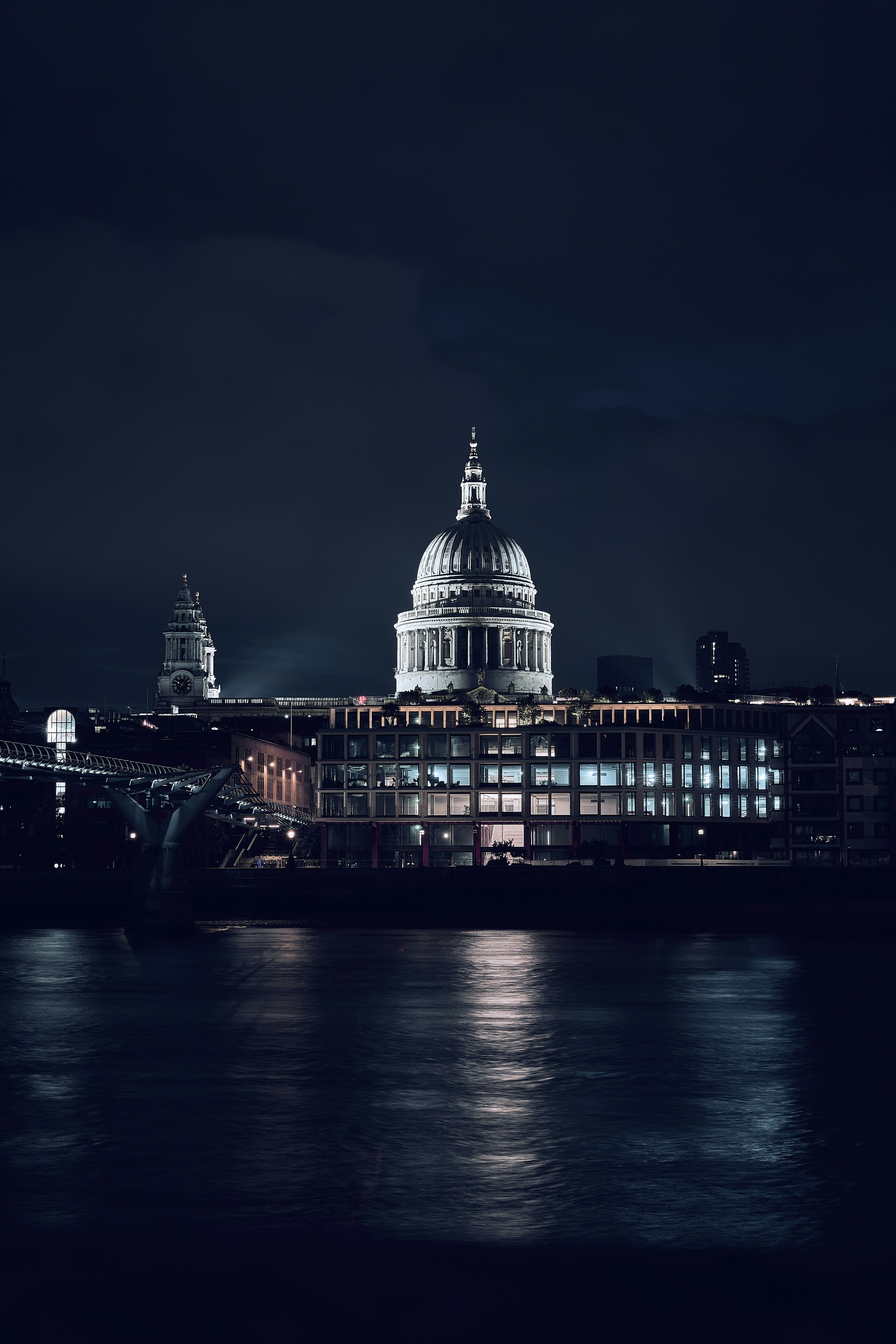 St Paul's Cathedral and the London skyline at night.