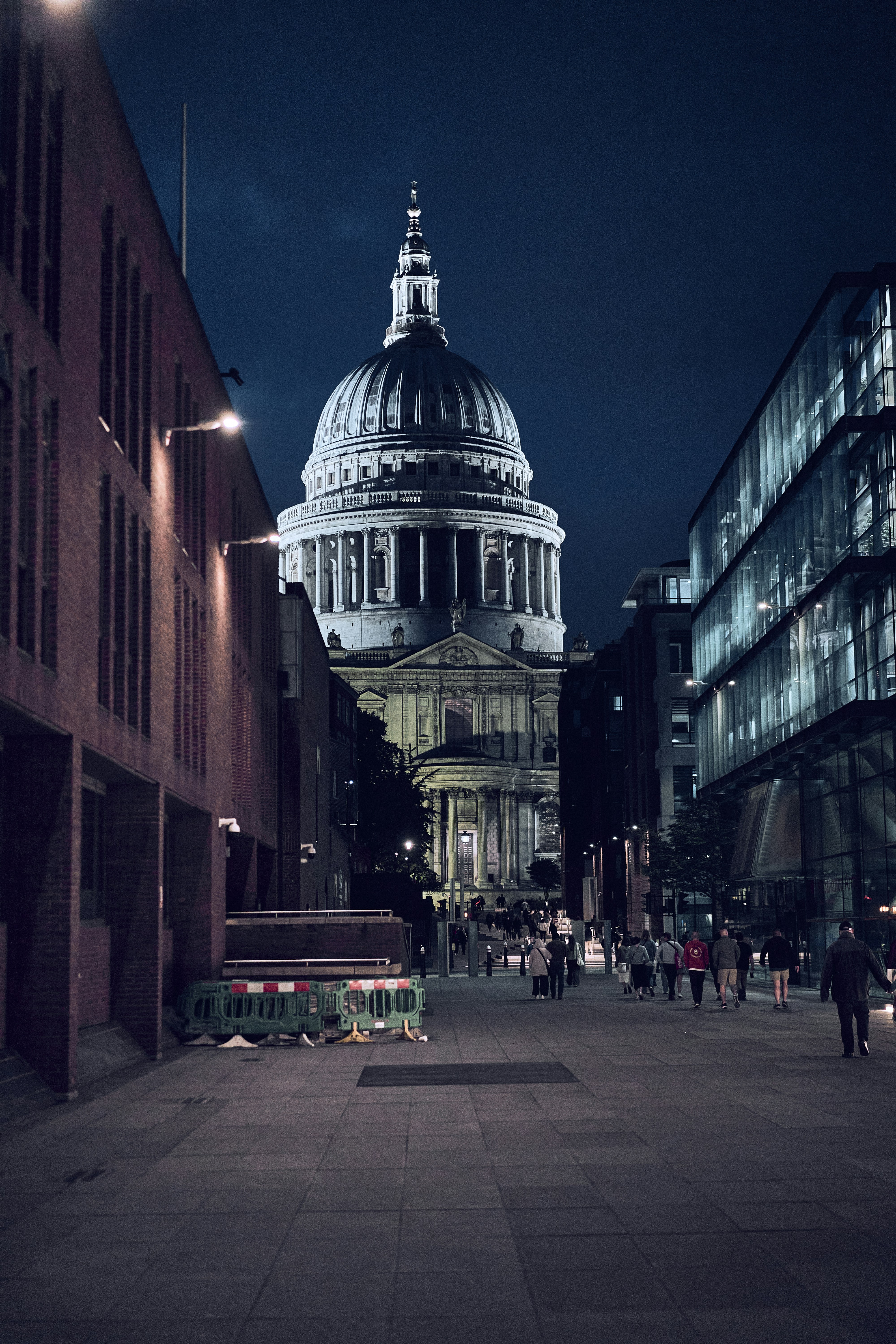 St Paul's Cathedral and the London skyline at night.