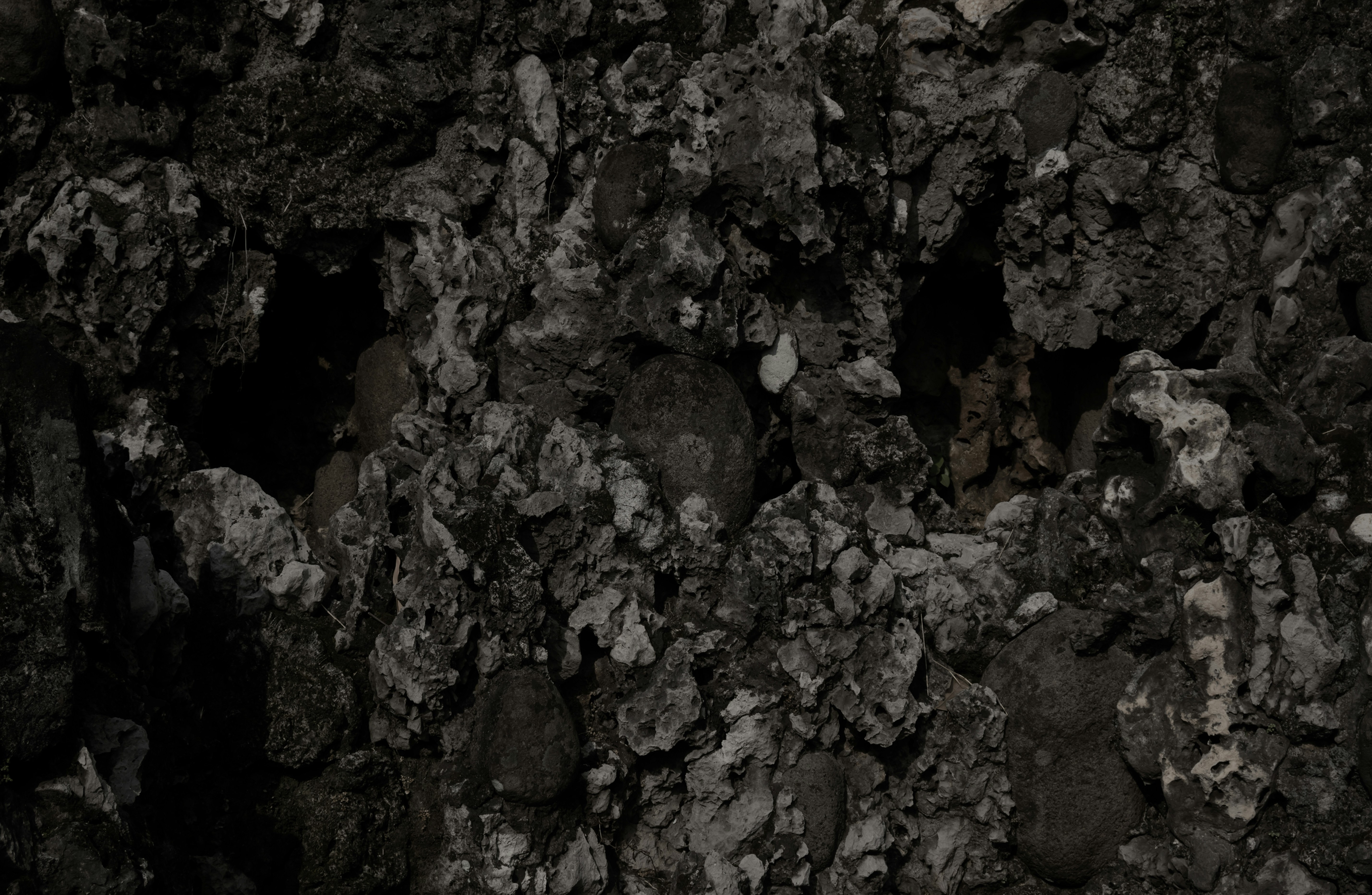 This is one of the details of Sunyaragi Cave.