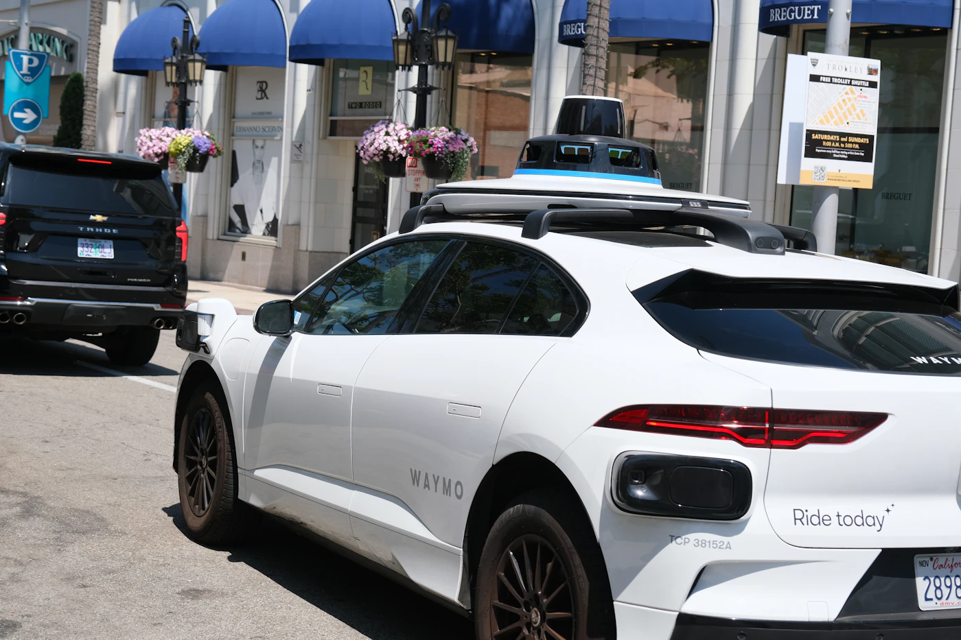 Waymo lance ses robotaxis a Las Vegas et annonce son premier marche international a Tokyo — Auto