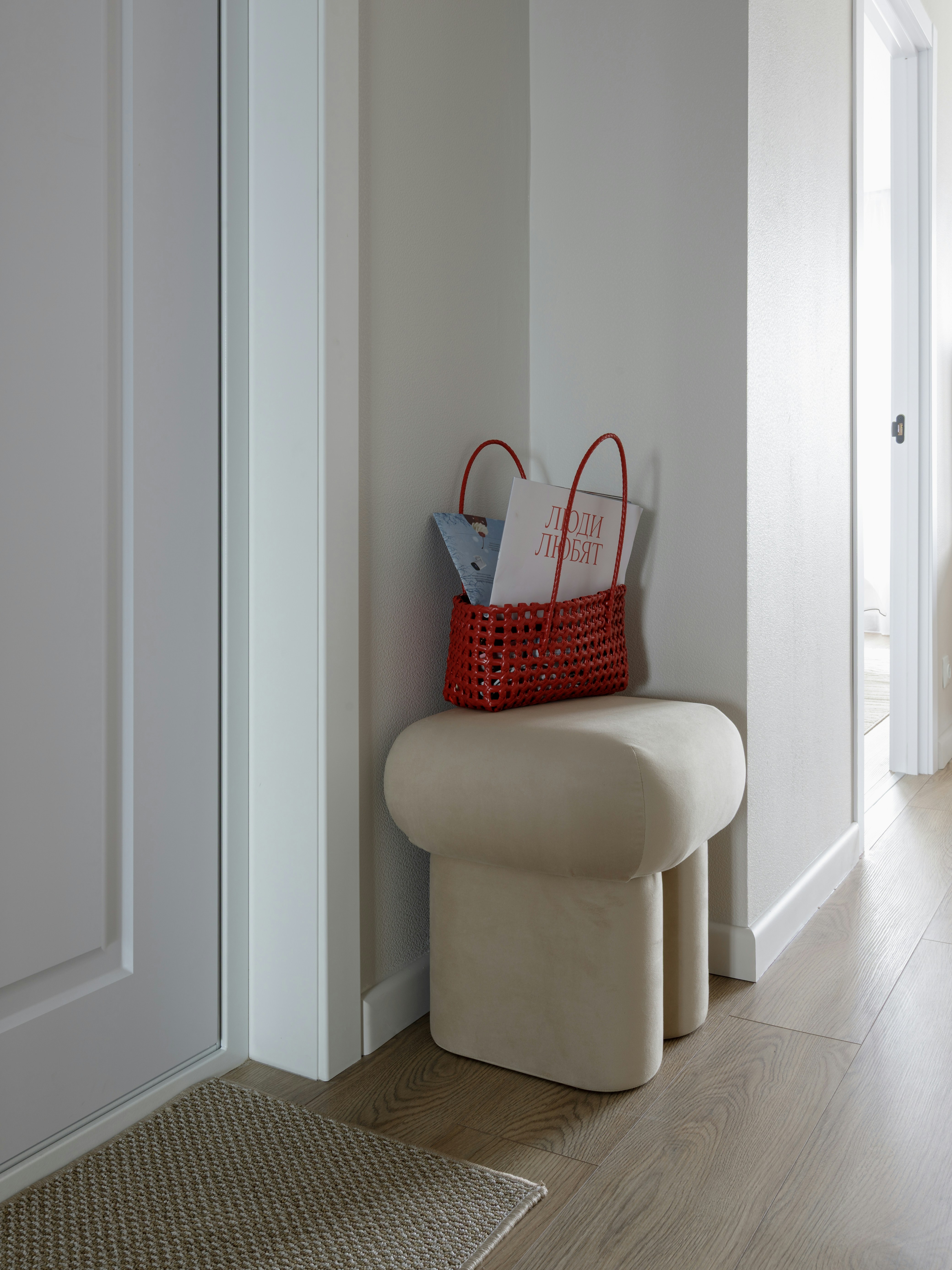 beige entryway aesthetic warm interior, wallpaper, Beige Entryway Cozy Vibes: Ultimate Guide to Warm Foyer Decor 6