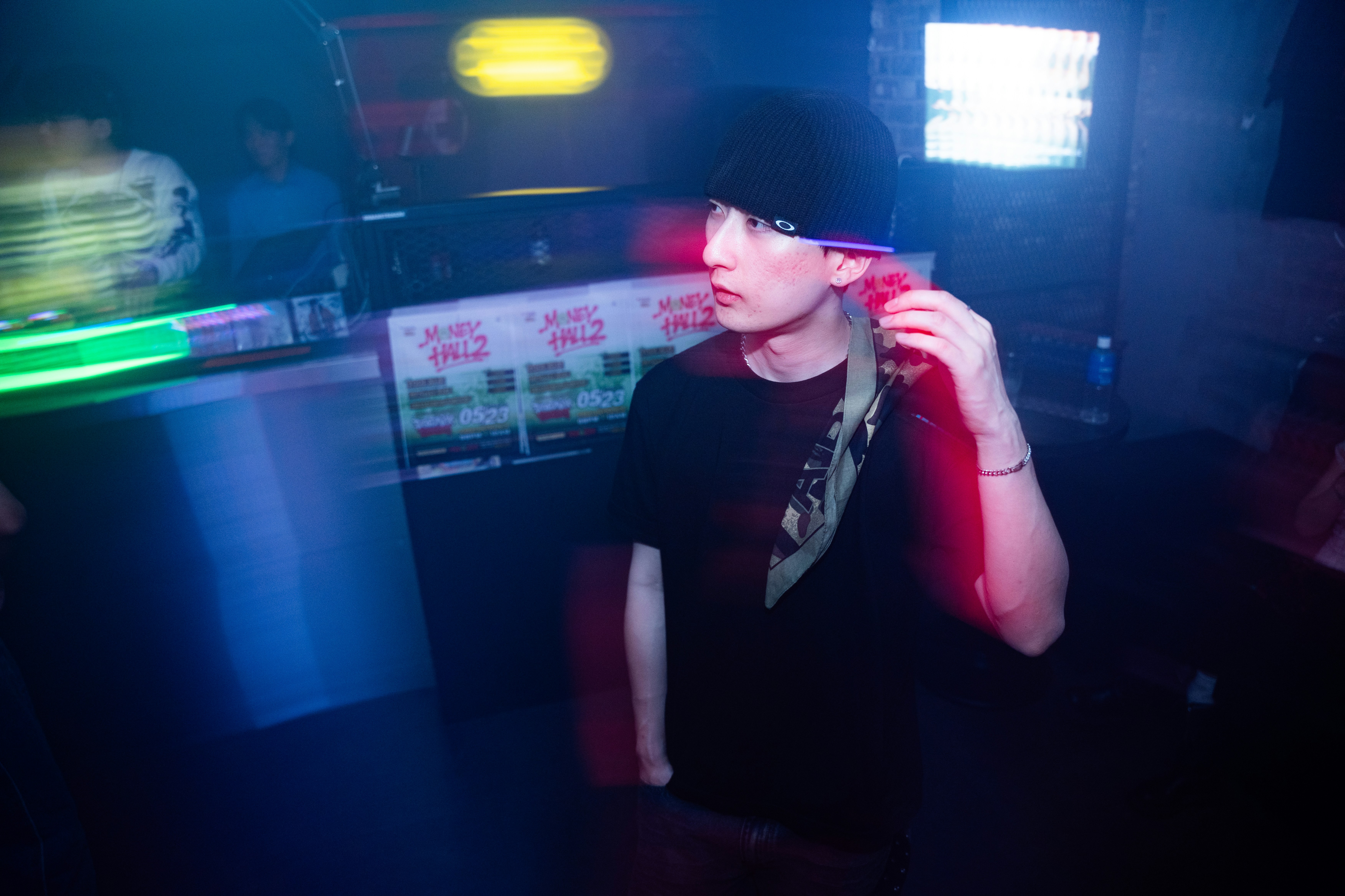 nightlife clubbing, wallpaper, Casual Women Clubbing Outfit: Aesthetic Guide for Nightlife 4