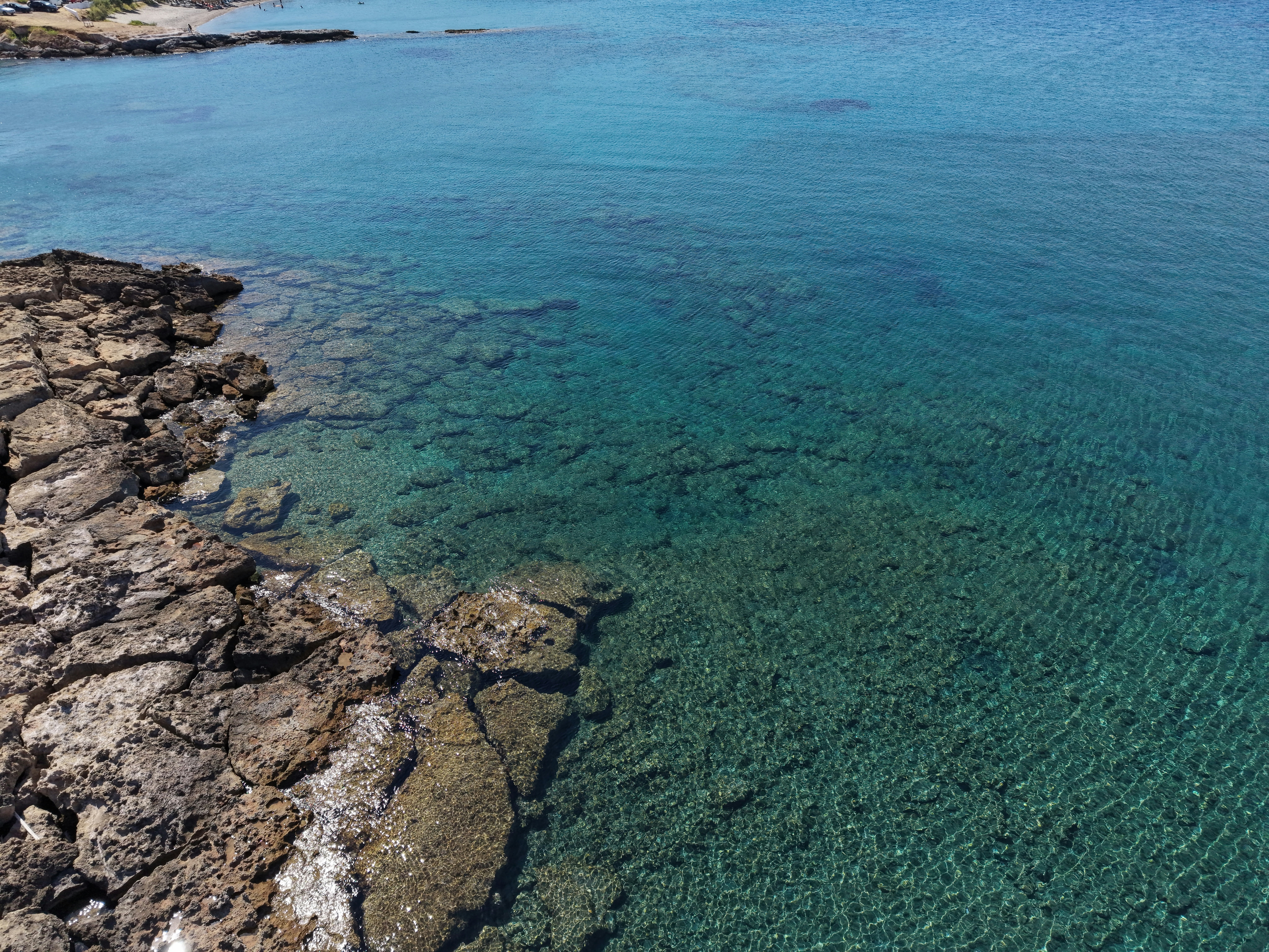 Acqua a 20 gradi e spiagge deserte: il mare di Siracusa che nessuno si sogna