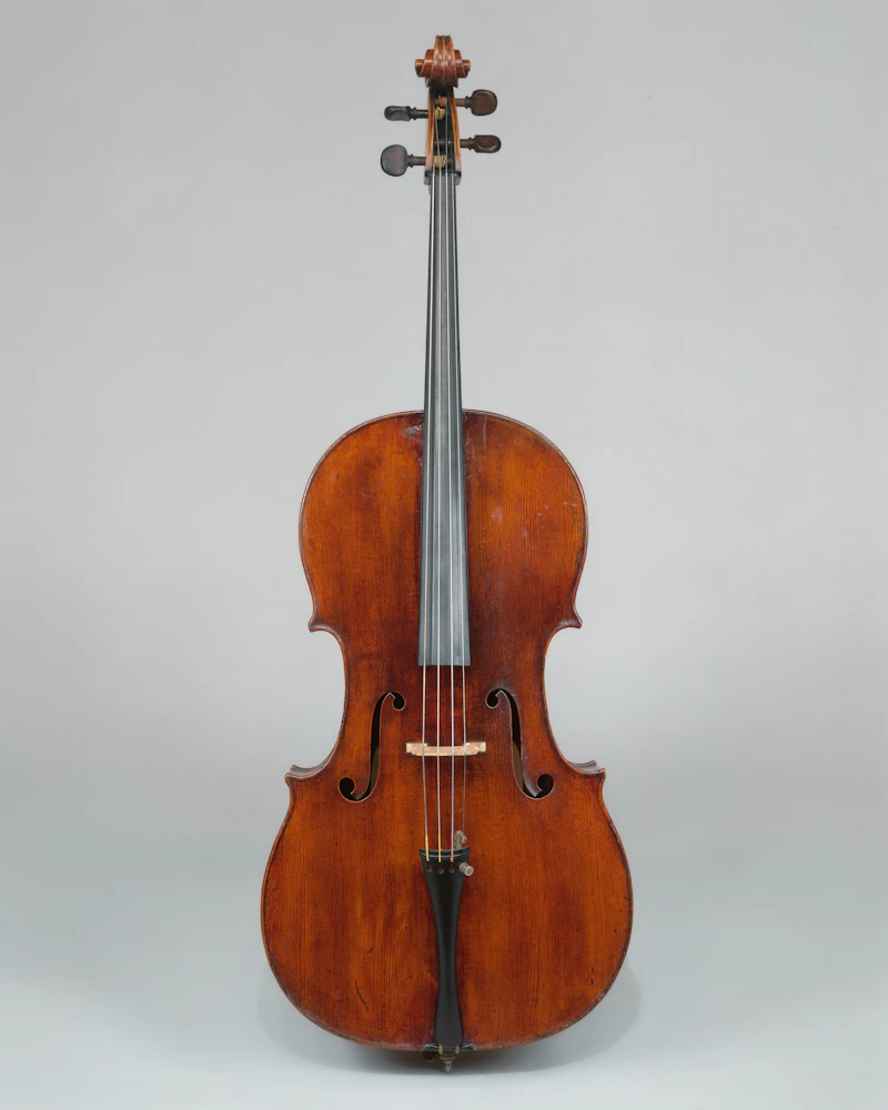 Cello op een lichte achtergrond