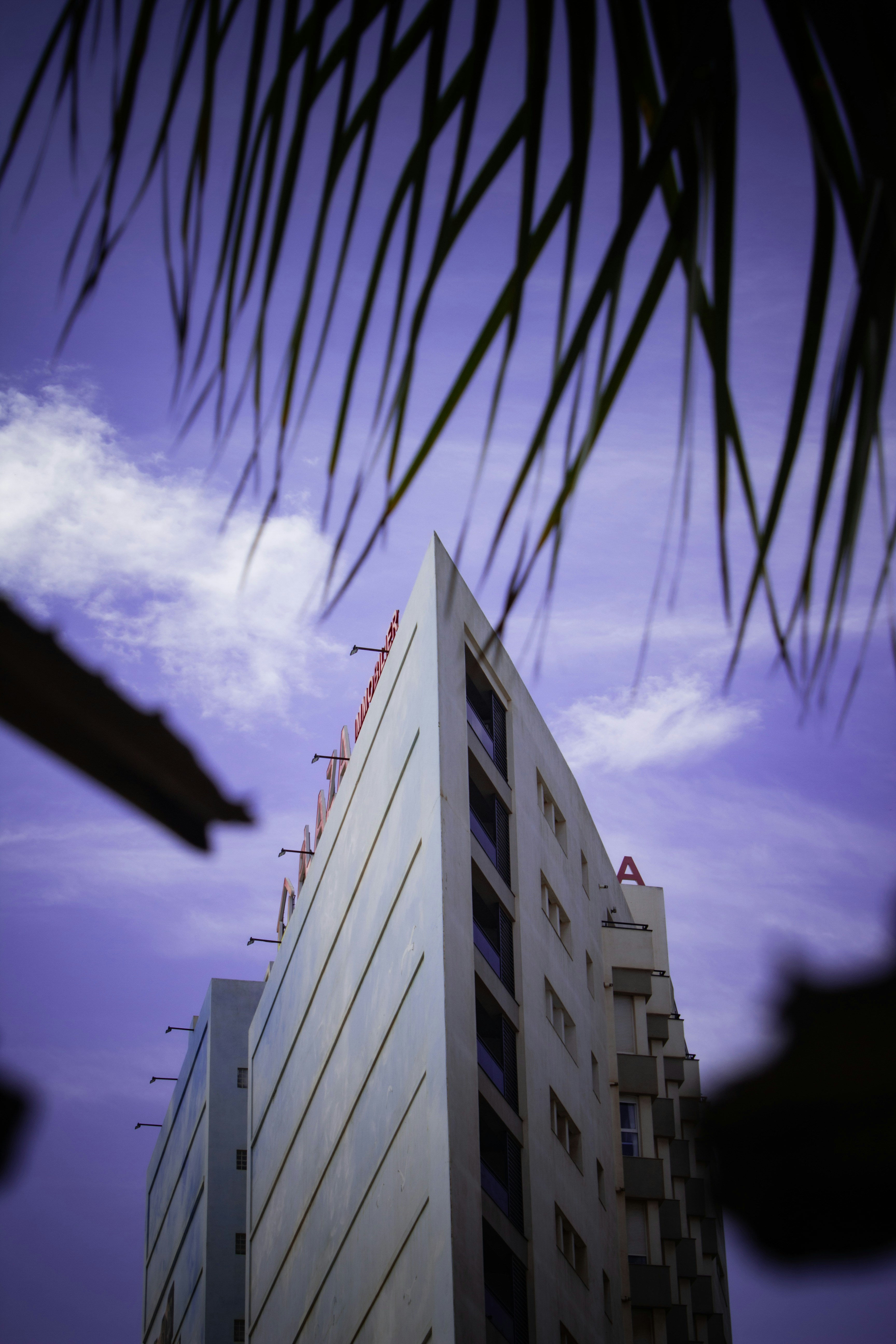 Modern building with sharp angles - Free Photo on Unsplash