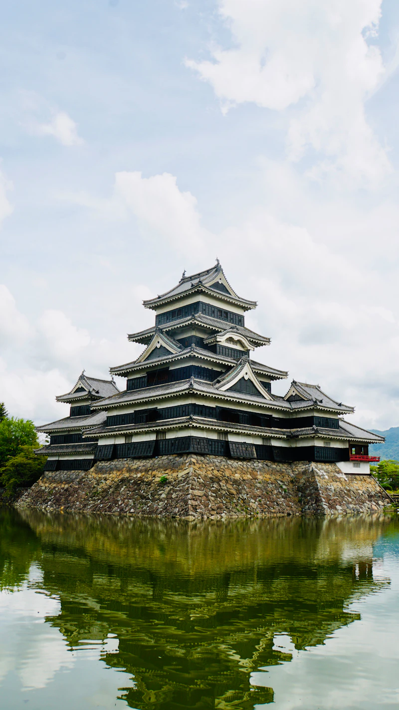 Matsumoto Castle Crow Castle keep in autumn